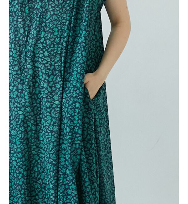  「《手洗い可能》フラワープリントネックギャザーワンピース」|ワンピース|