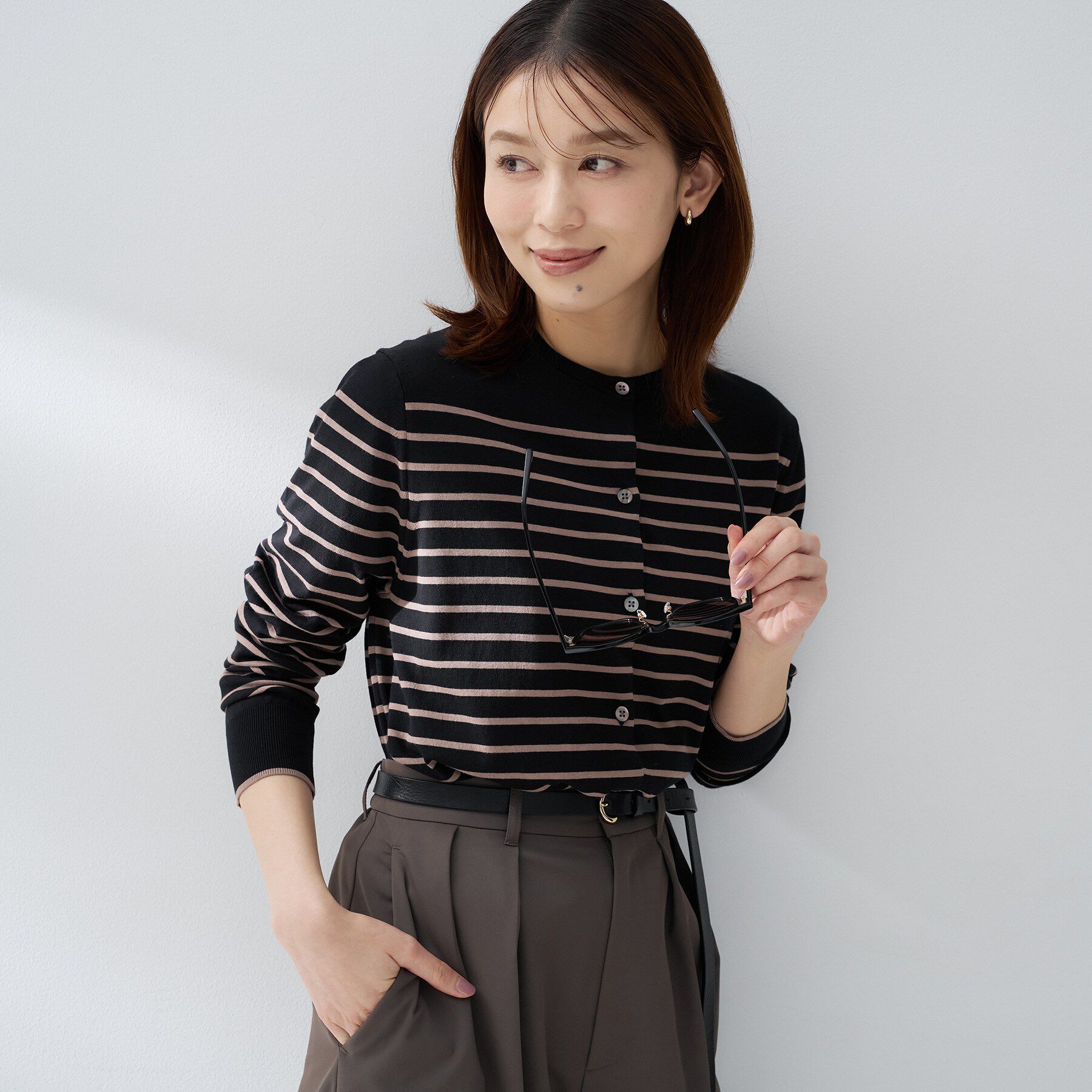 UNTITLED「コットンクルーネックカーディガン」|カーディガン|