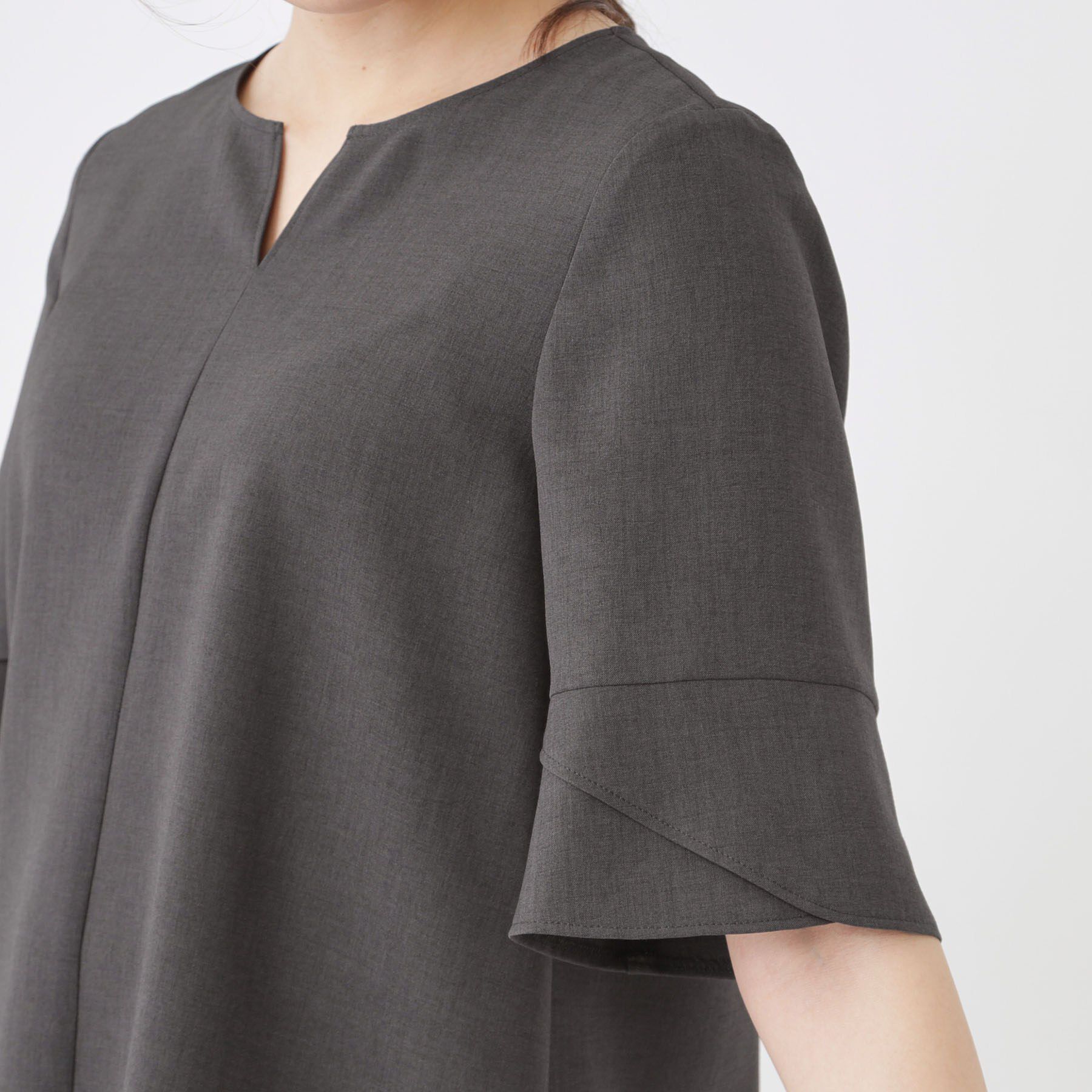 COUP DE CHANCE「【手洗い可／日本製／セットアップ可】キーネックブラウス」|シャツ・ブラウス|