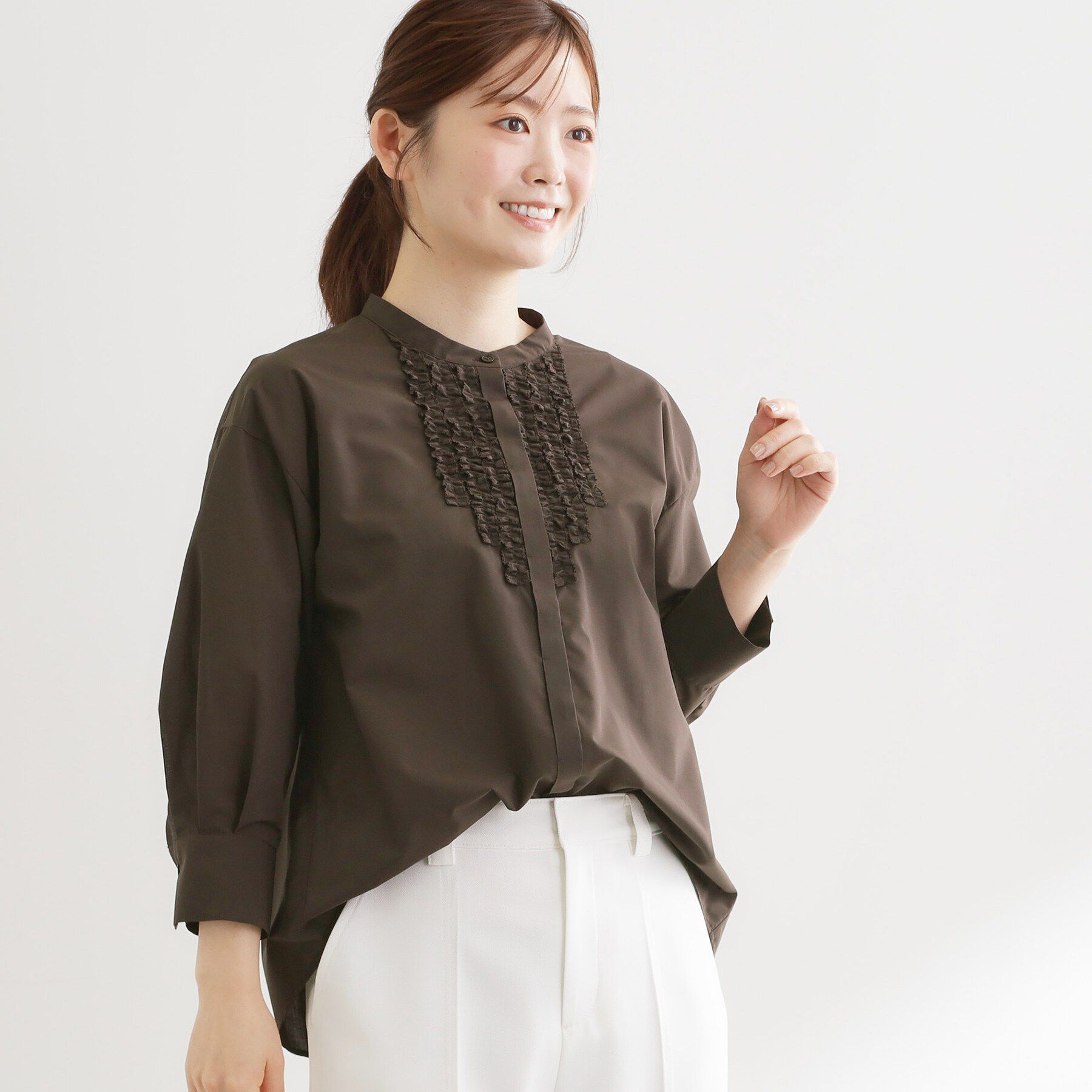 Reflect「【接触冷感】八分袖フロントフリルブラウス」|シャツ・ブラウス|