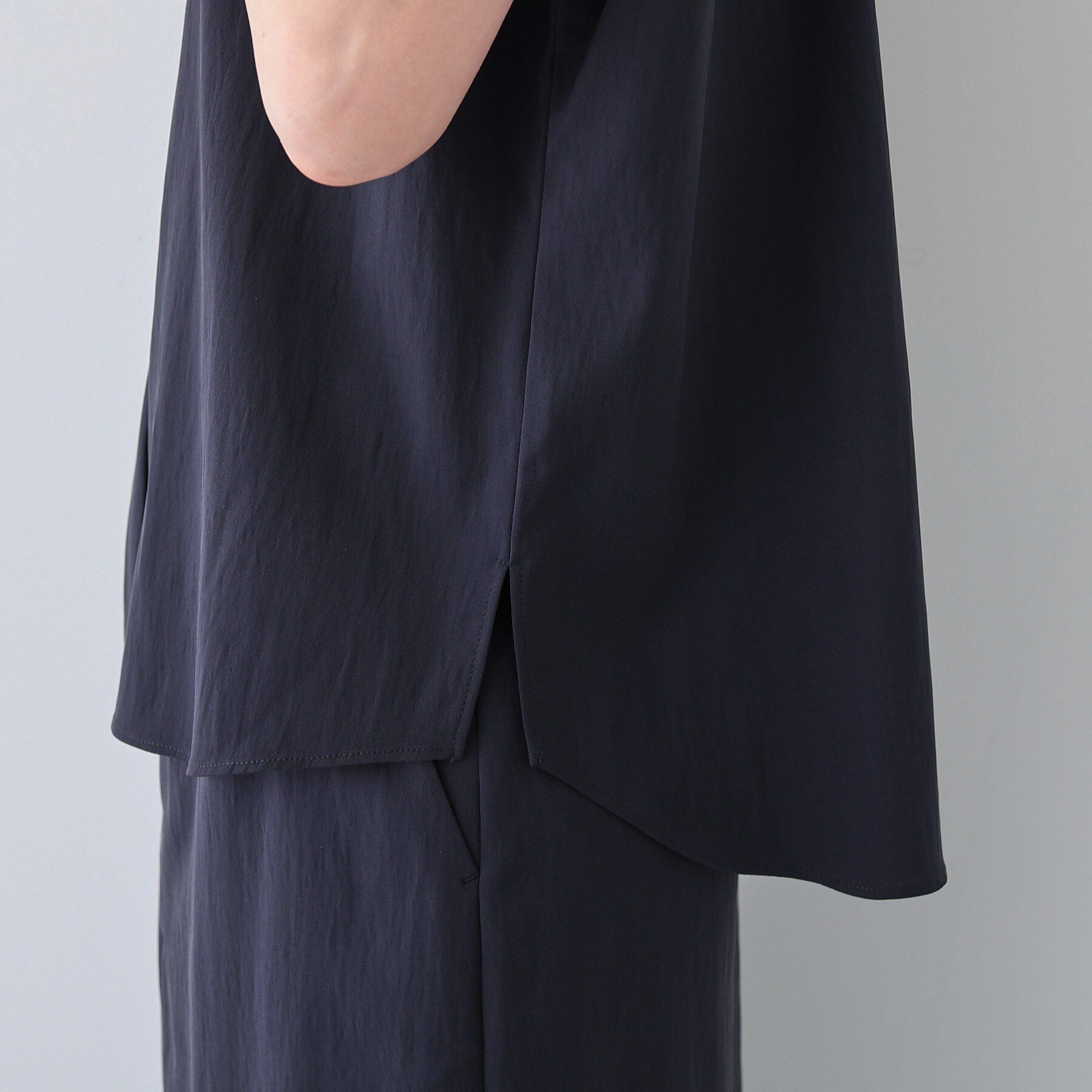 INDIVI「【洗える／SETUP可能/UVケア/接触冷感/日本製】バンドカラー半袖ブラウス」|シャツ・ブラウス|