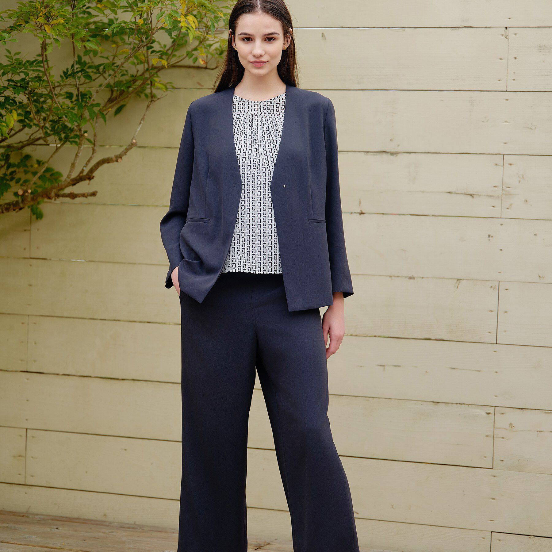 INDIVI「【さらに軽く軽快！／着る日傘】ノーカラージャケット」|ノーカラージャケット|