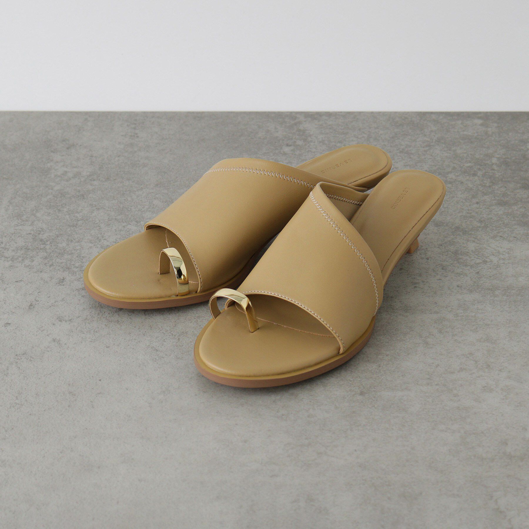 GALLEST「【LE VERNIS】Toe ring sandals」|サンダル|