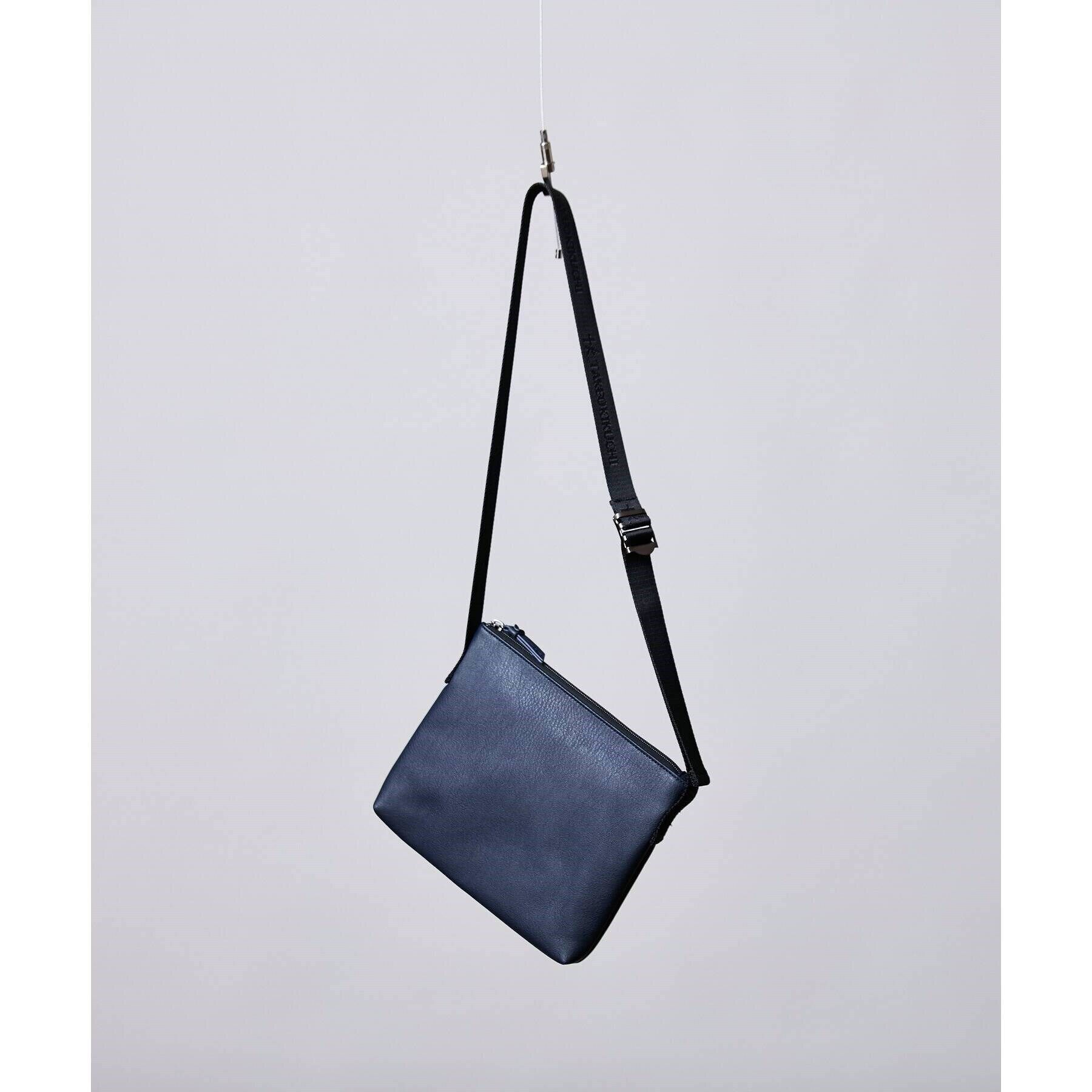 tk.TAKEO KIKUCHI「レザー調サコッシュバッグ」|ショルダー・メッセンジャー|ネイビー(093)