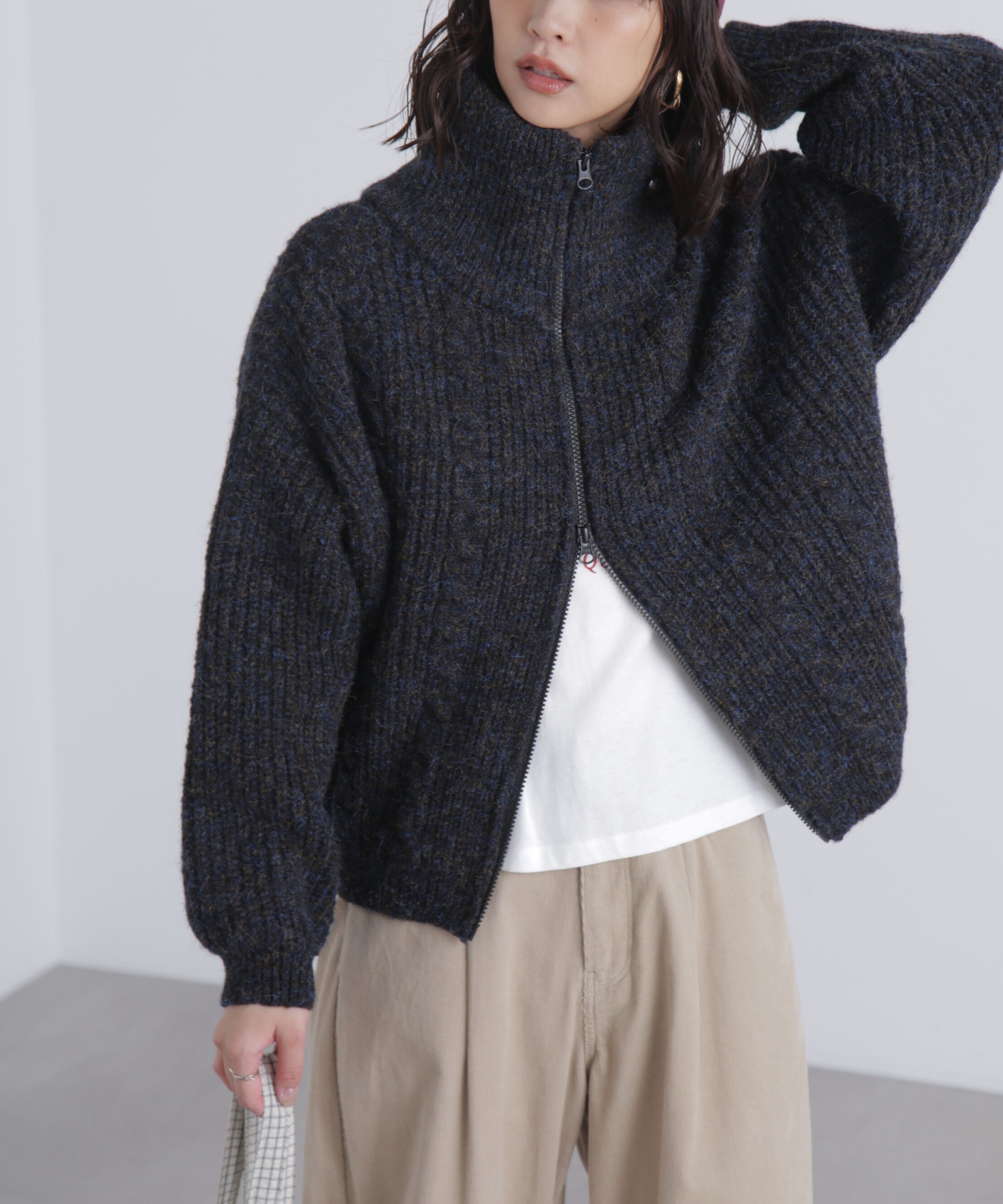  「スタンドネックショート丈ジップニットブルゾン」|ブルゾン・スタジャン|