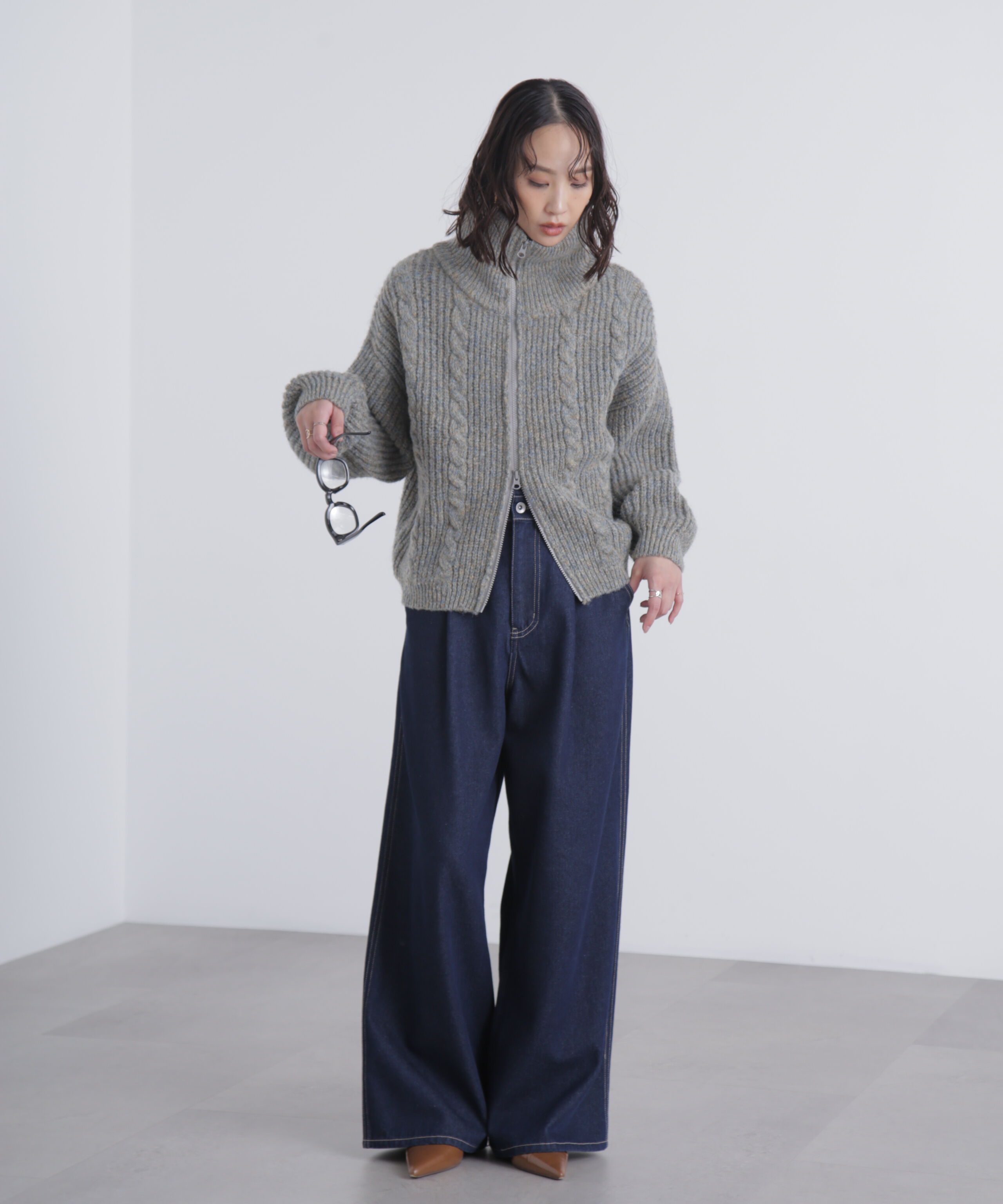  「スタンドネックショート丈ジップニットブルゾン」|ブルゾン・スタジャン|