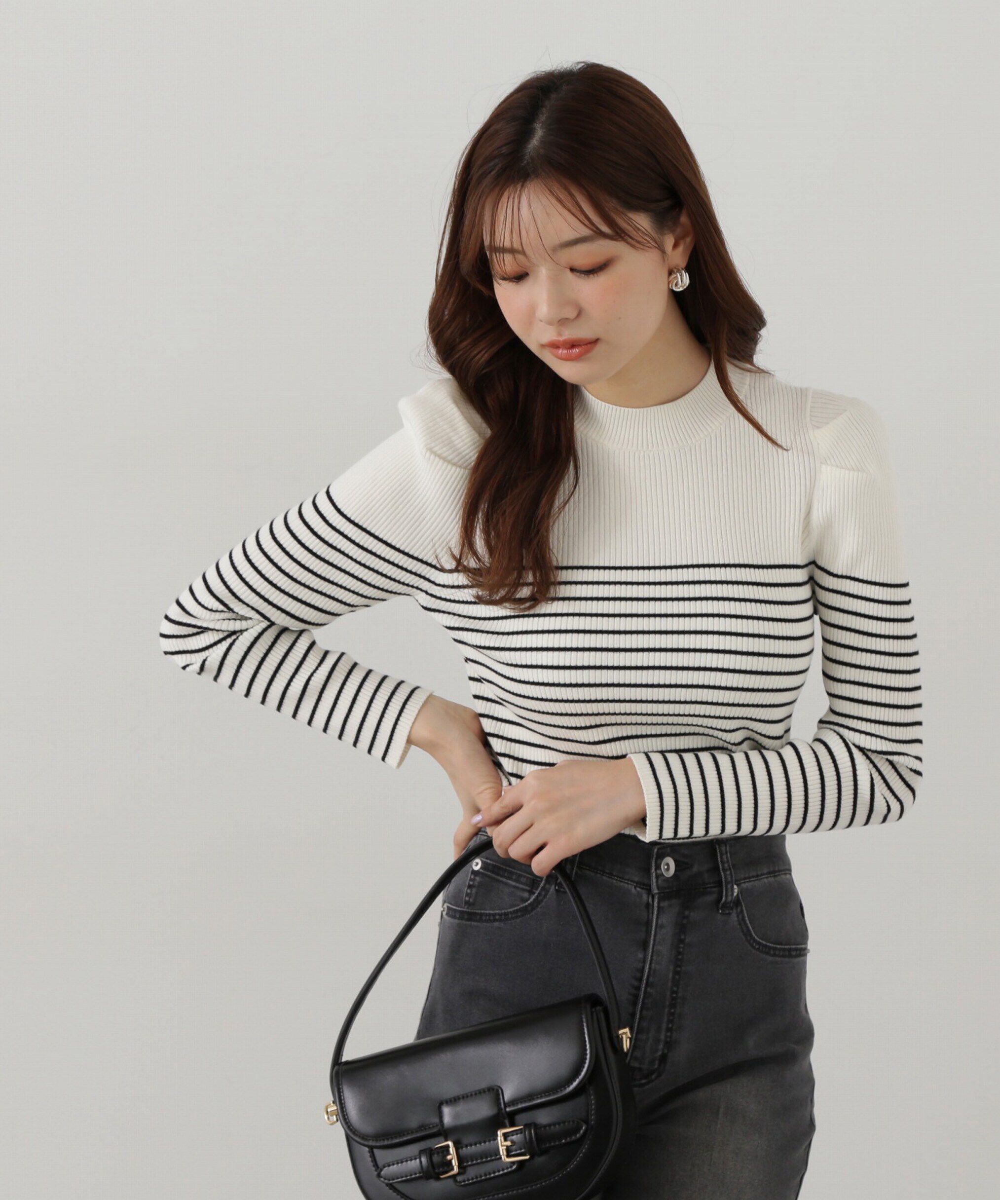 PROPORTION BODY DRESSING「パワーショルダーニット」|ニット・セーター|ホワイト&times;ブ  1