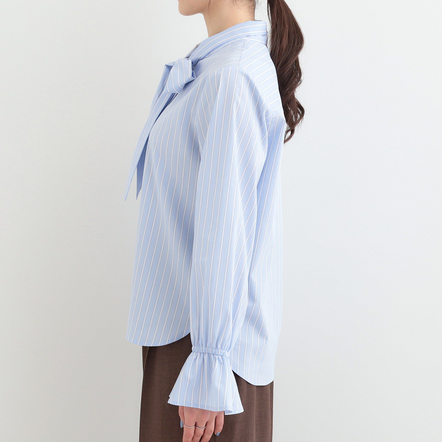 SHOO･LA･RUE「【洗濯後シワになりにくい/UV/S-LL】シンプルで使いやすい　キャンディースリーブ リボンブラウス」|シャツ・ブラウス|