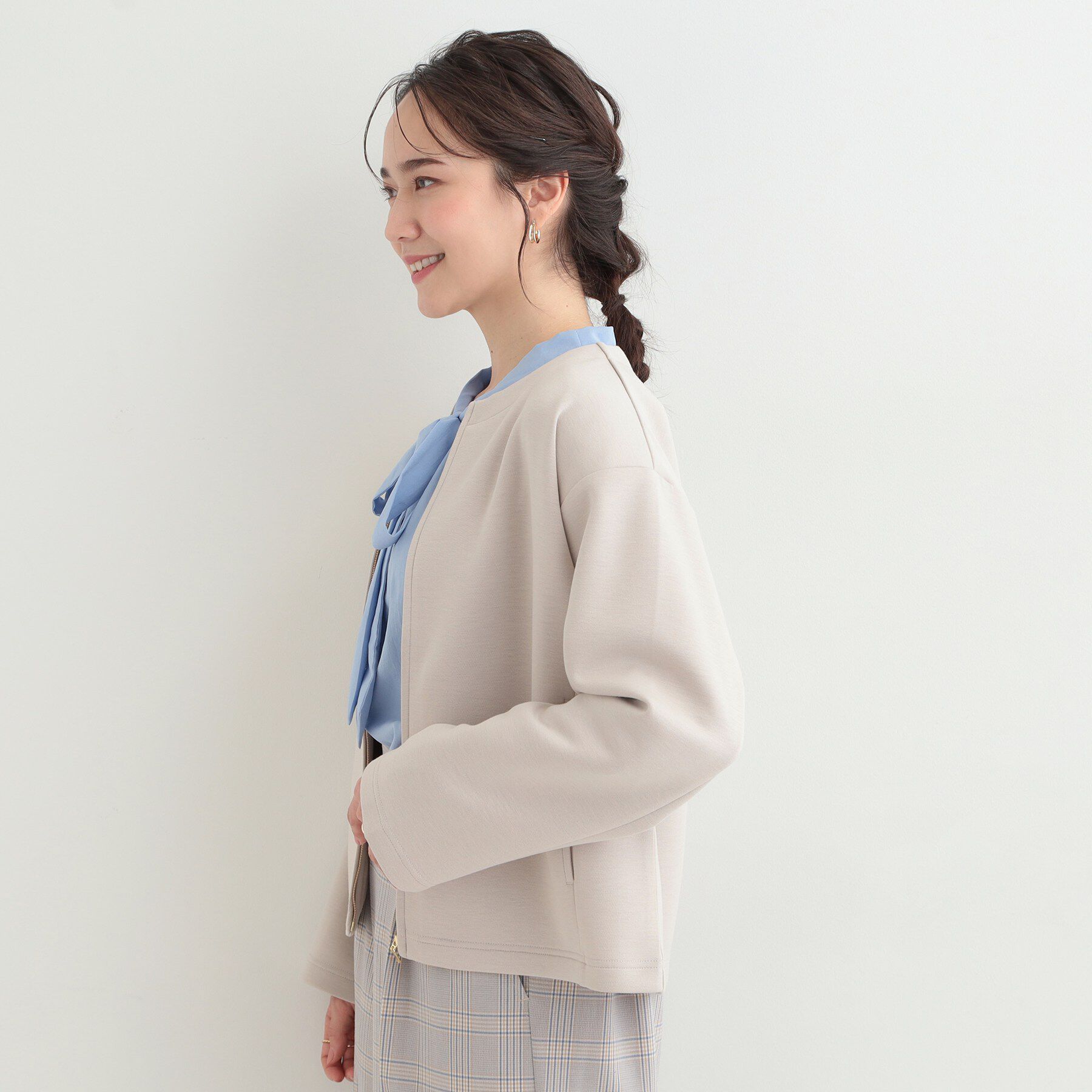 SHOO･LA･RUE「【セットアップ可/S-LL/なめらかタッチ】大人のきれいめスタイルに ノーカラージップブルゾン」|ブルゾン・スタジャン|