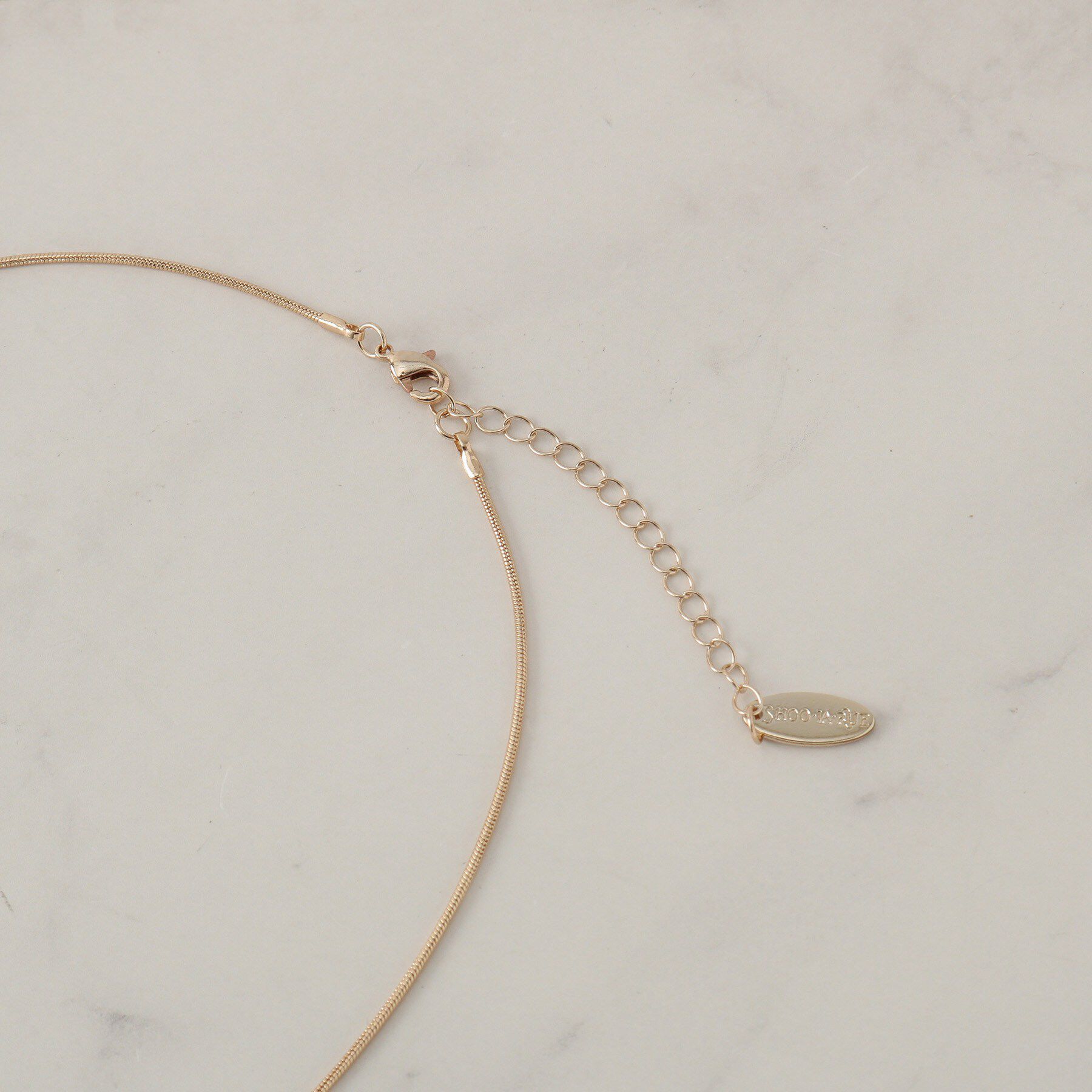 SHOO･LA･RUE「樹脂スクエアスネークネックレス」|ネックレス|