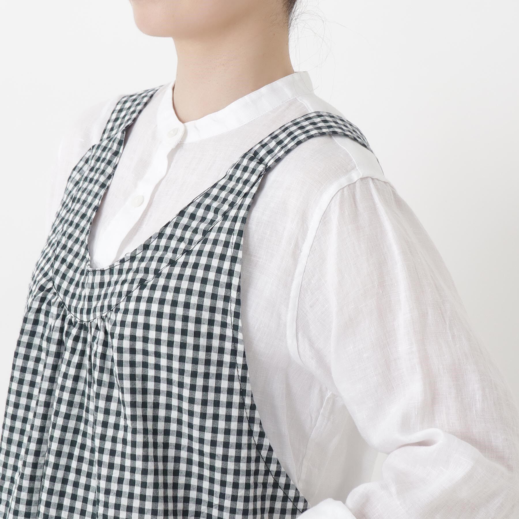 212 KITCHEN STORE「ギンガムサッカーギャザーエプロン BK」|食器・キッチングッズ|