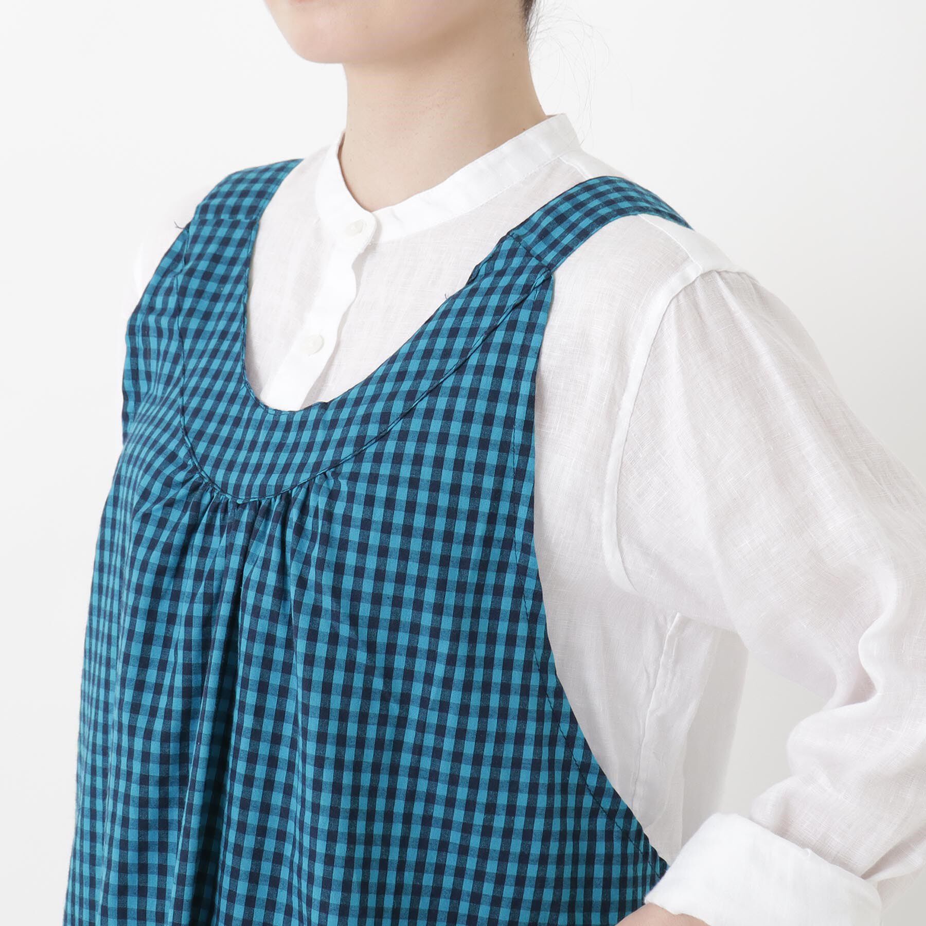 212 KITCHEN STORE「ギンガムサッカーギャザーエプロン BL」|食器・キッチングッズ|