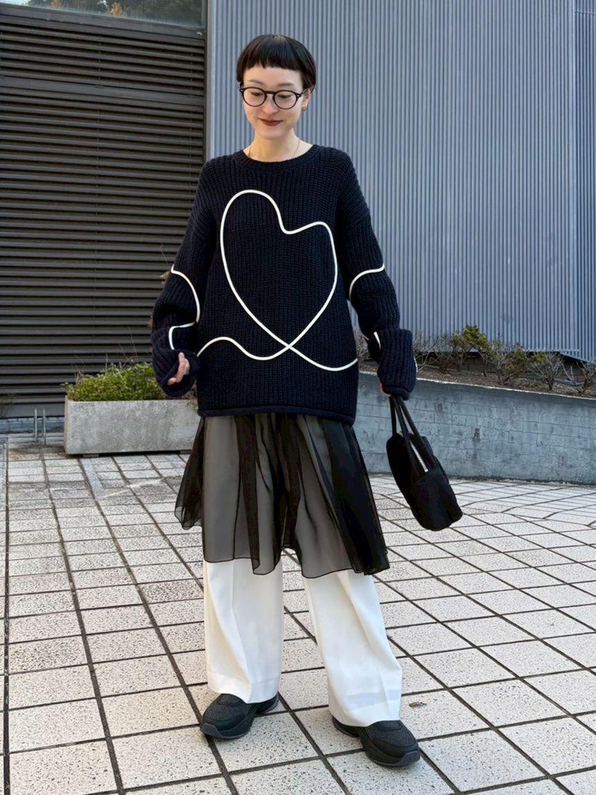 emmi atelier「【HEART】 【ONLINE限定カラーあり】ハートエンブロイダリーニット」|ニット・セーター|