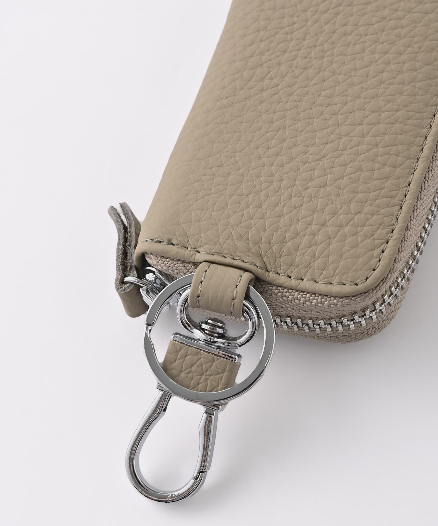 STYLE DELI「【DELI by】すっきり収まる本革ジップキーケース」|キーケース|