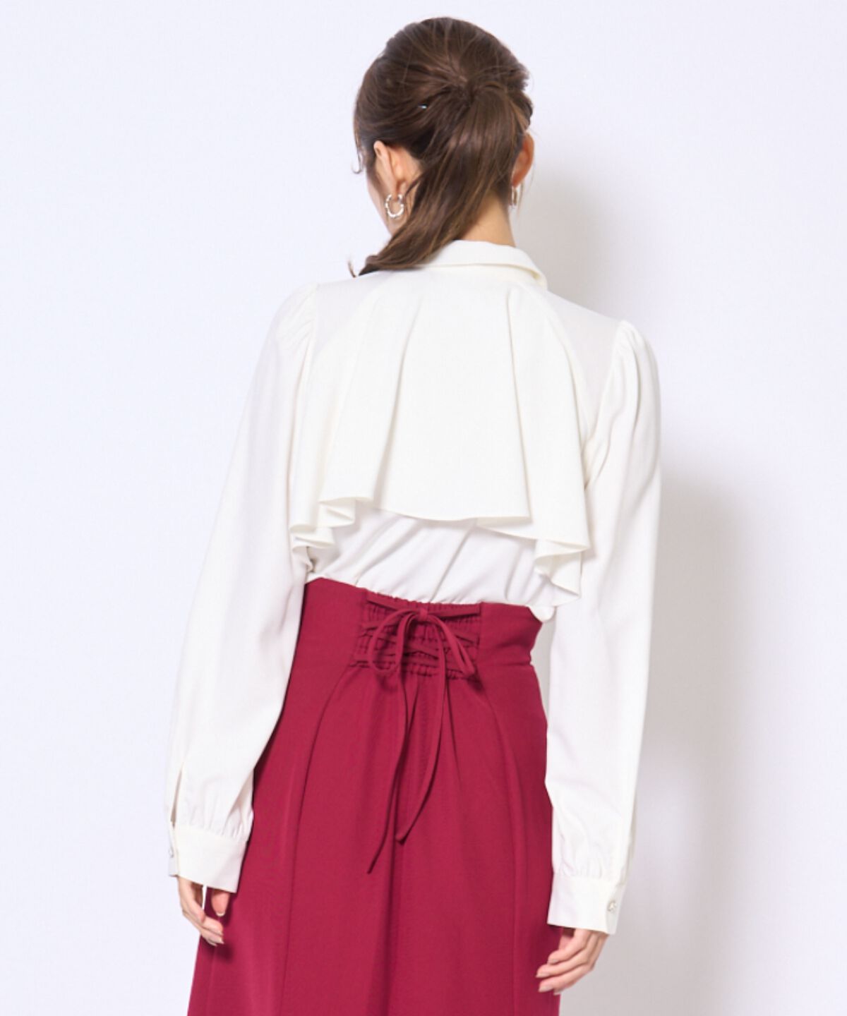 アンドクチュール「ビジューボタンフリルケープ長袖ブラウス」|シャツ・ブラウス|