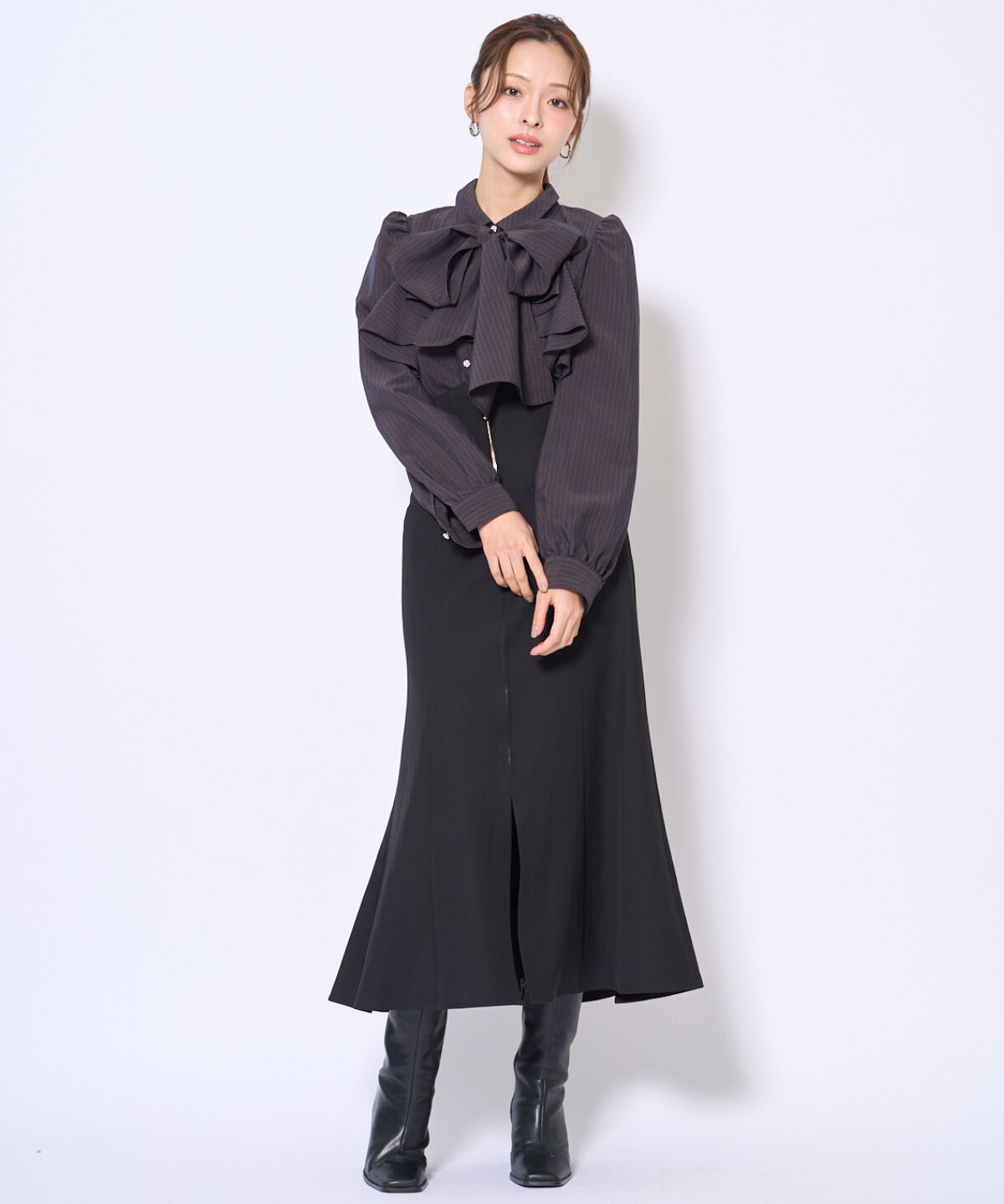 アンドクチュール「ビジューボタンフリルケープ長袖ブラウス」|シャツ・ブラウス|