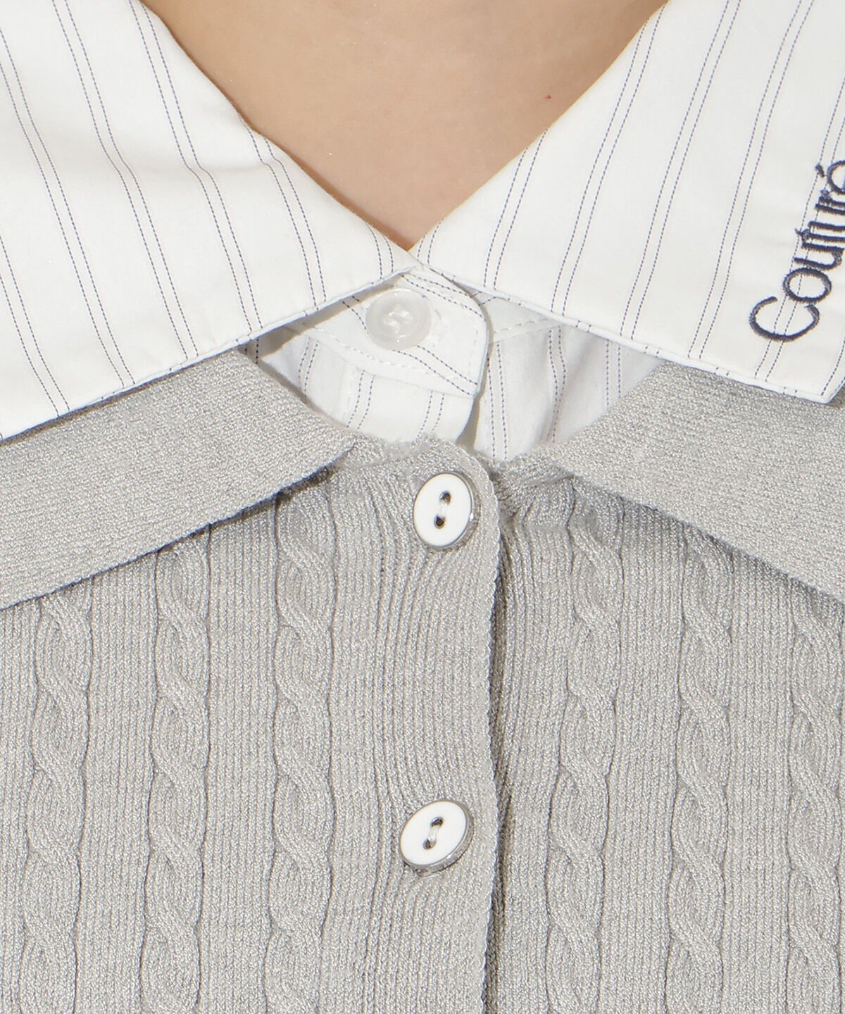 アンドクチュール「シャツレイヤード風ケーブルカーディガン」|カーディガン|