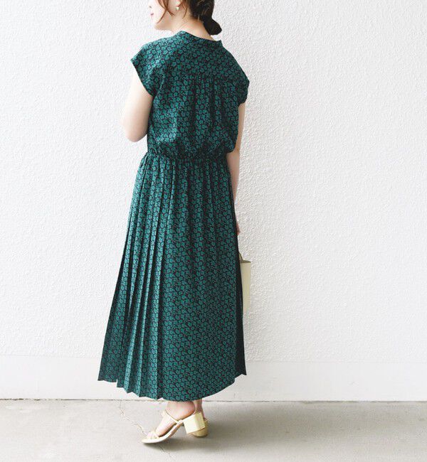 SHIPS for women「《一部追加予約》【WEB限定】〈洗濯機可能〉ドット 花柄 サイド プリーツ フレンチスリーブ ワンピース」|ワンピース|