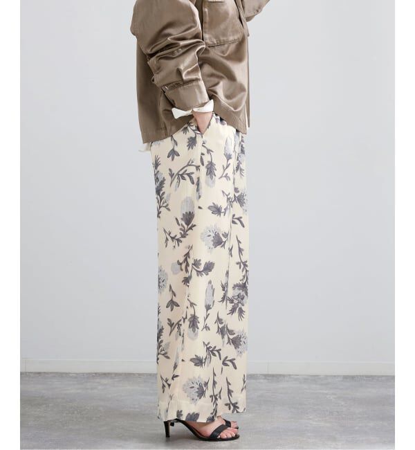 IENA「Deveauxボタニカルフラワープリントパンツ」|その他|