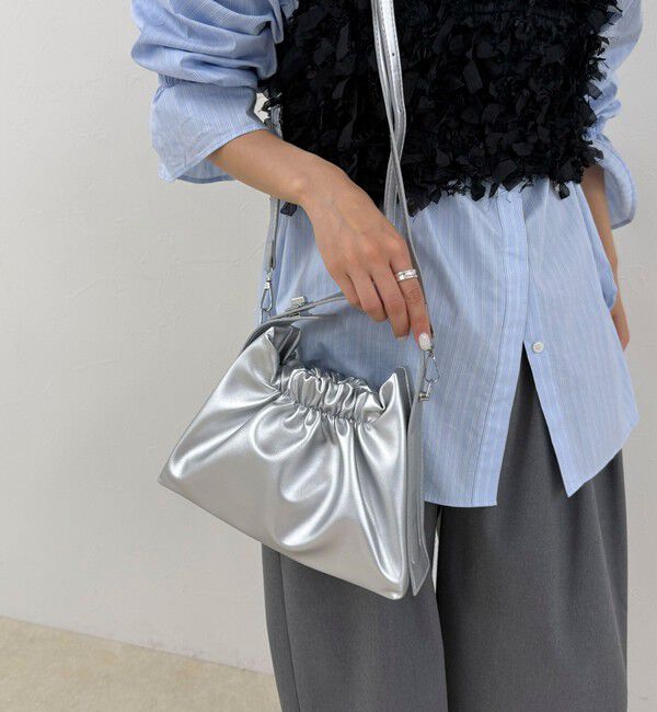 fredy emue「ギャザー三角ワンハンドルバッグ」|ショルダー・メッセンジャー|