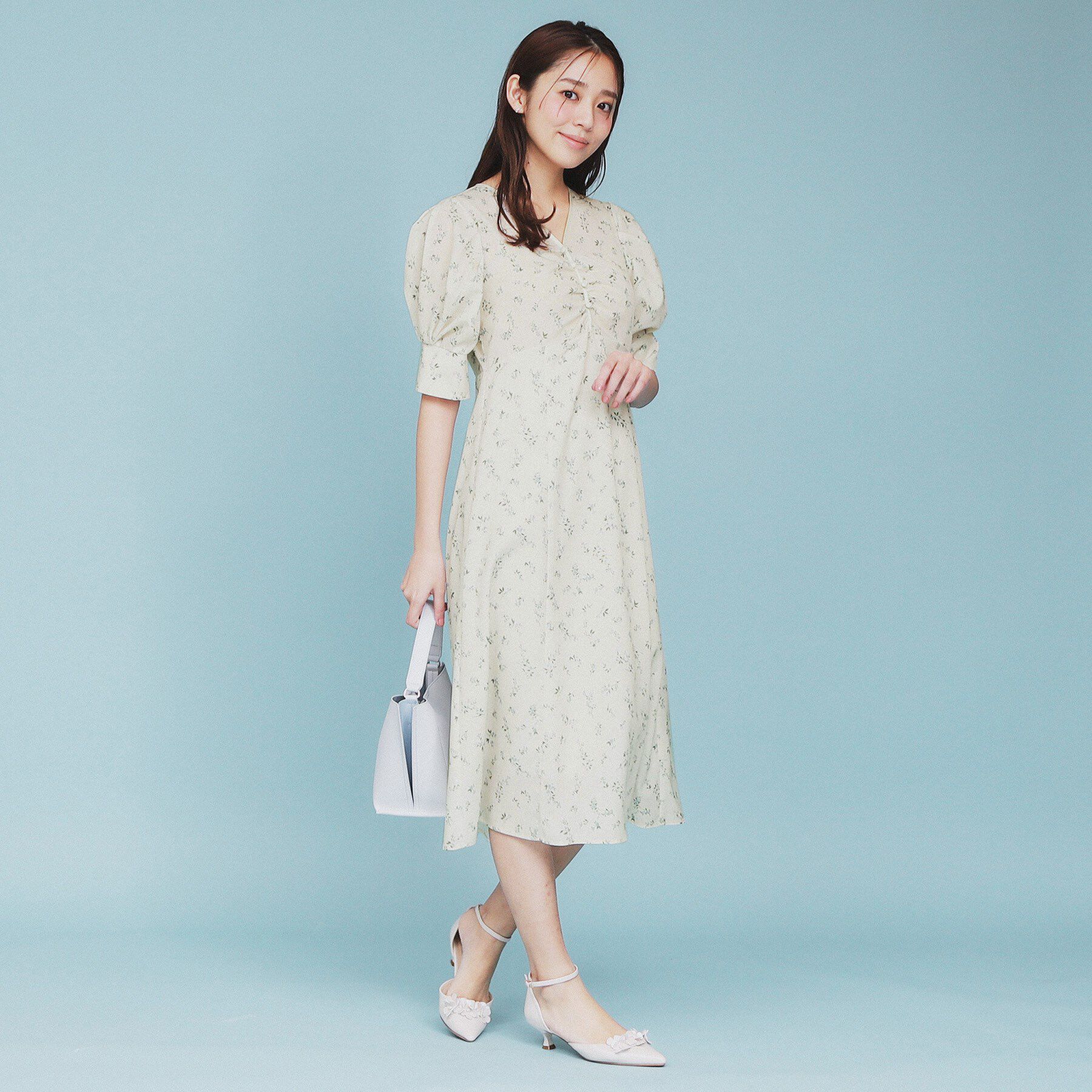 index「フラワーVネックフレアワンピース【洗濯機洗い可/イージーアイロン】」|ワンピース|