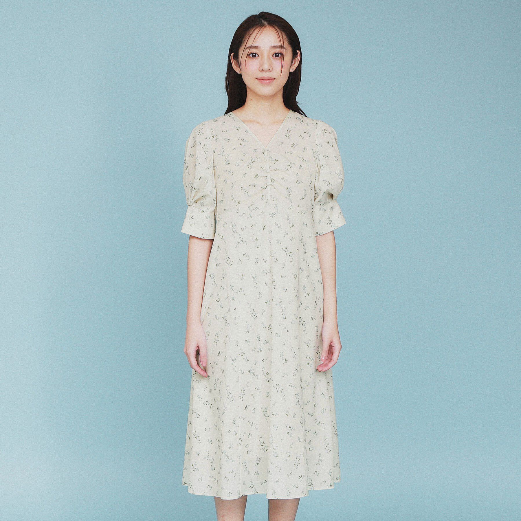 index「フラワーVネックフレアワンピース【洗濯機洗い可/イージーアイロン】」|ワンピース|