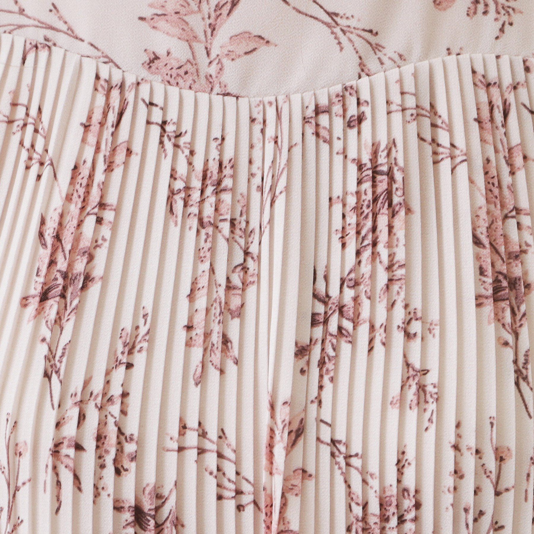 index「エアリープリーツスタンドカラーブラウス【洗濯機OK/イージーアイロン/防シワ】《5col》」|シャツ・ブラウス|