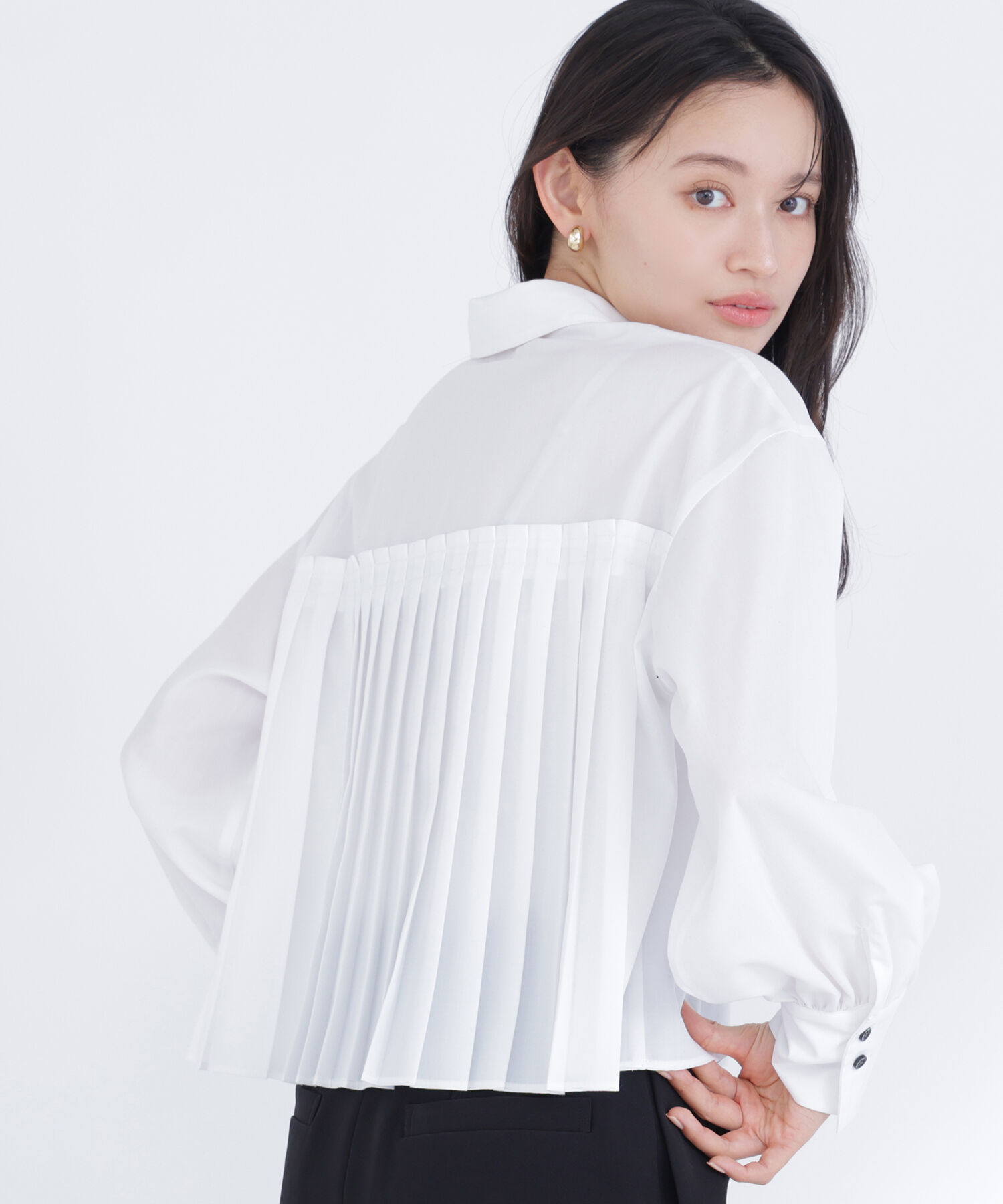  「バックプリーツデザインシャツ」|シャツ・ブラウス|オフホワイト1