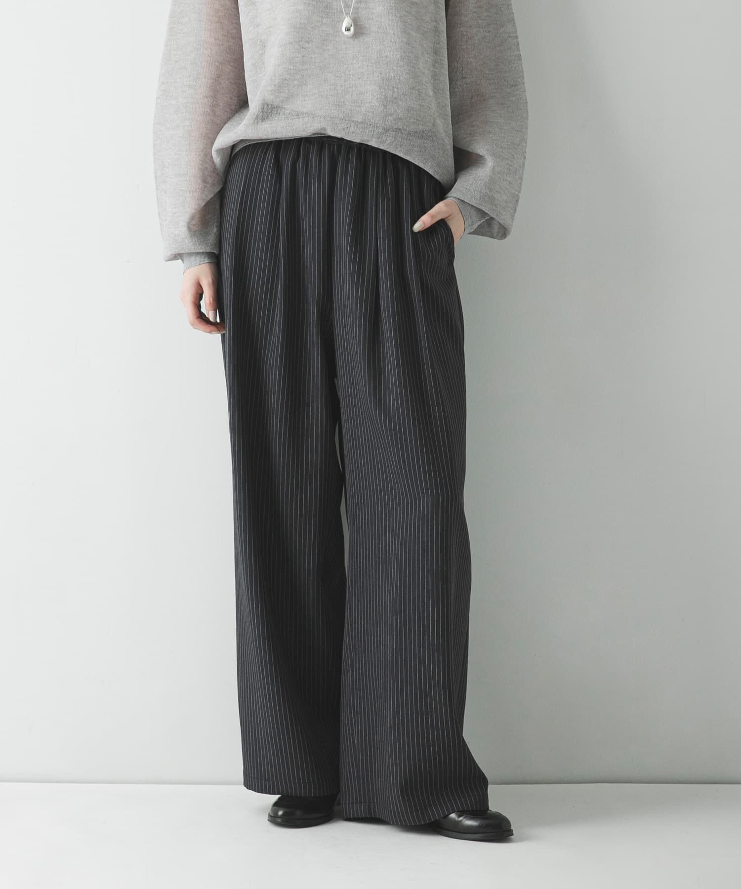 URBAN RESEARCH「『3サイズ展開』『イージーケア』タックギャザーストレートパンツ」|その他|ストライプ