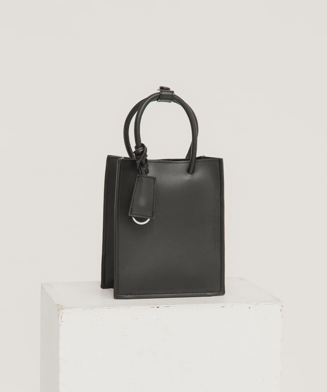  「チャーム付きスクエアミニBAG」|ハンドバッグ|ブラック