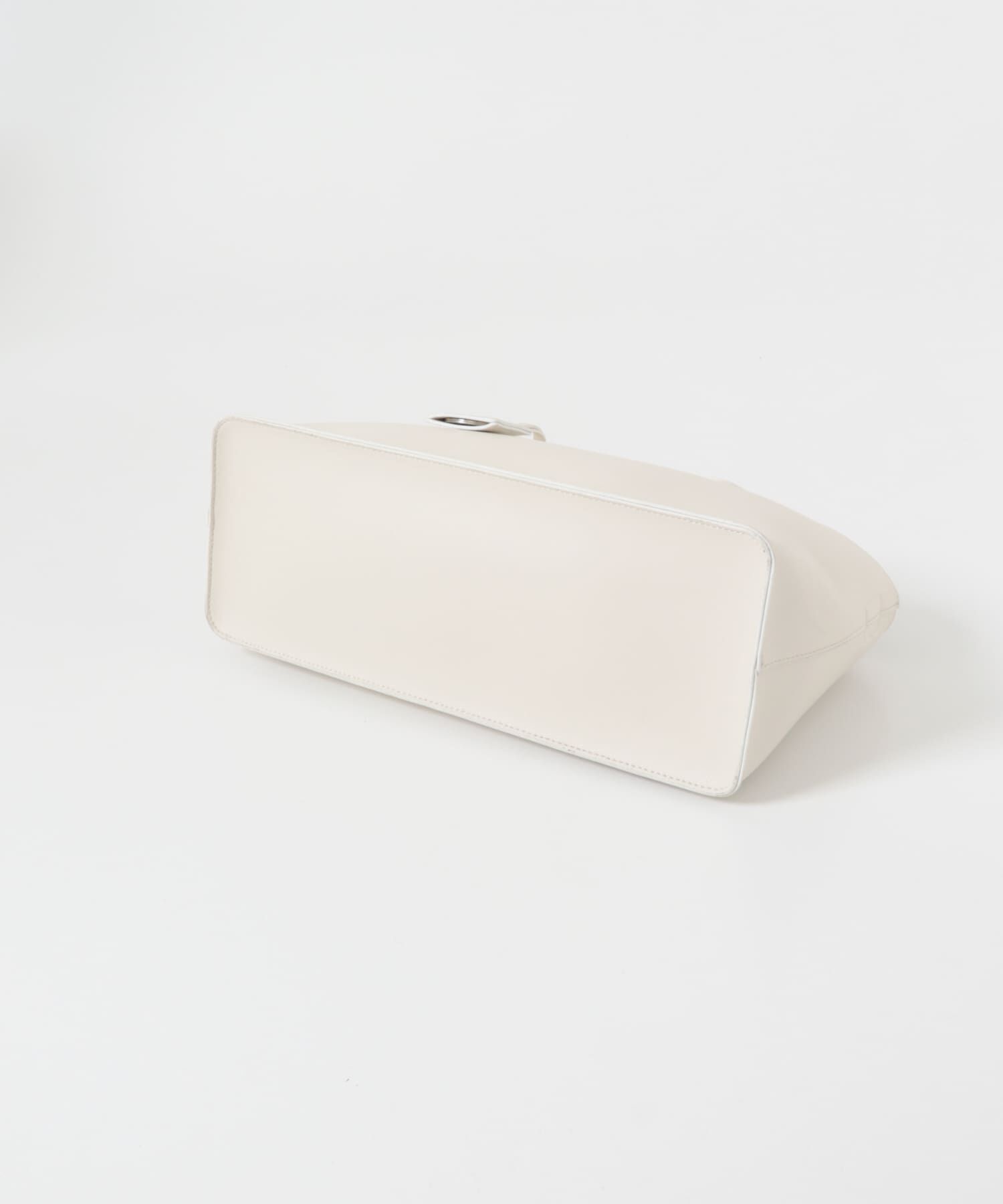  「チャーム付きワイドボックスBAG」|ハンドバッグ|