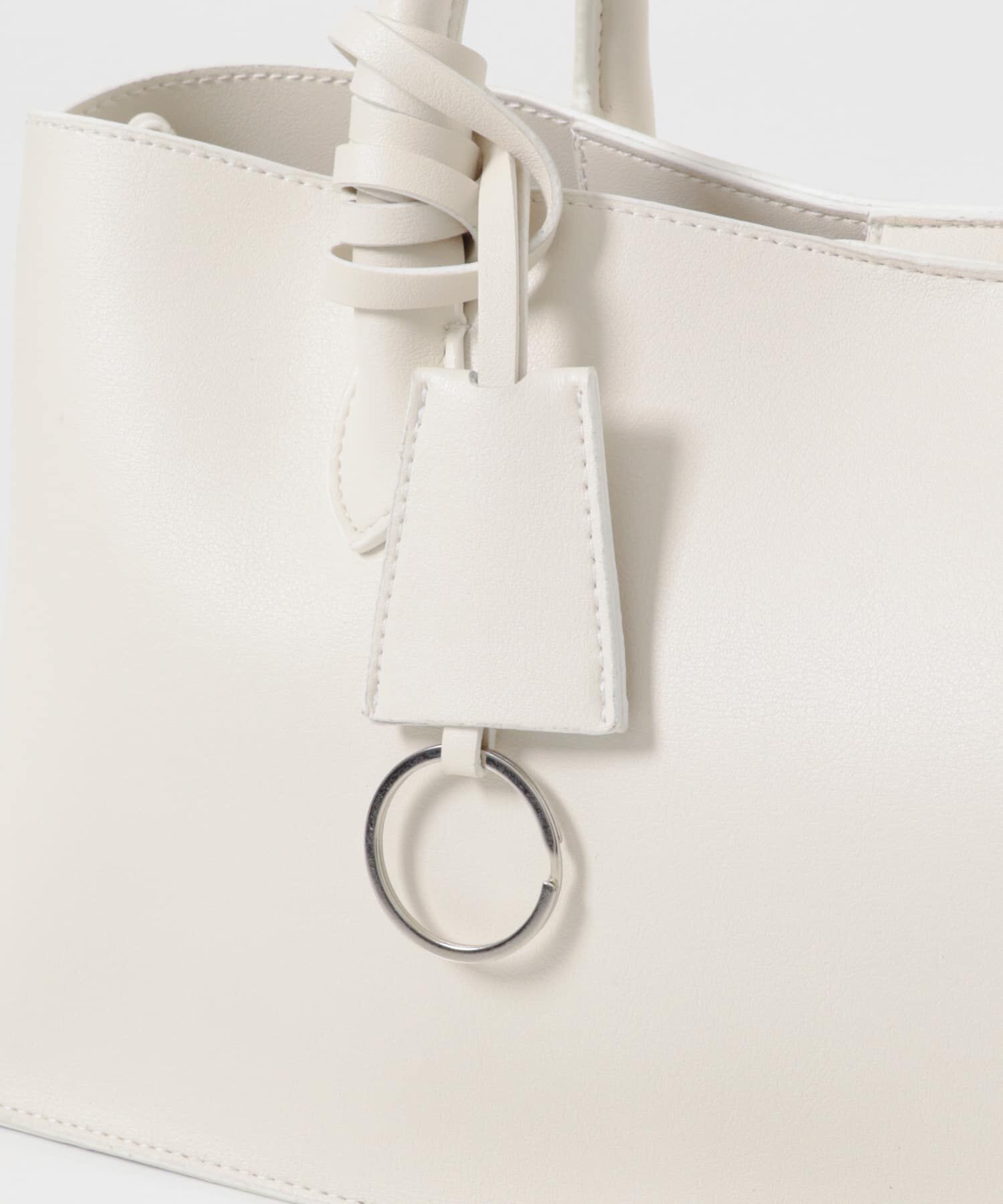  「チャーム付きワイドボックスBAG」|ハンドバッグ|