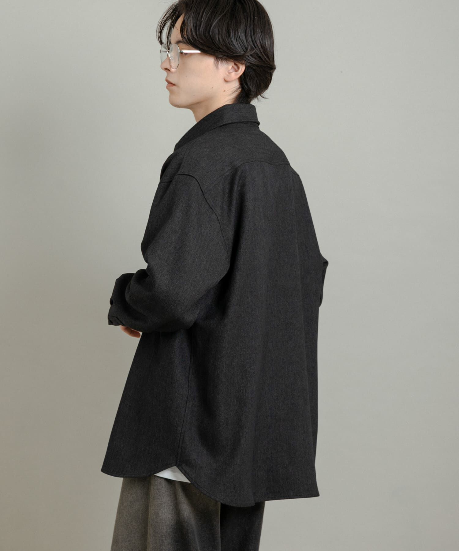 SENSE OF PLACE by URBAN RESEARCH「『UR TECH』ヘリンボーンレギュラーカラーシャツ」|シャツ・ブラウス|