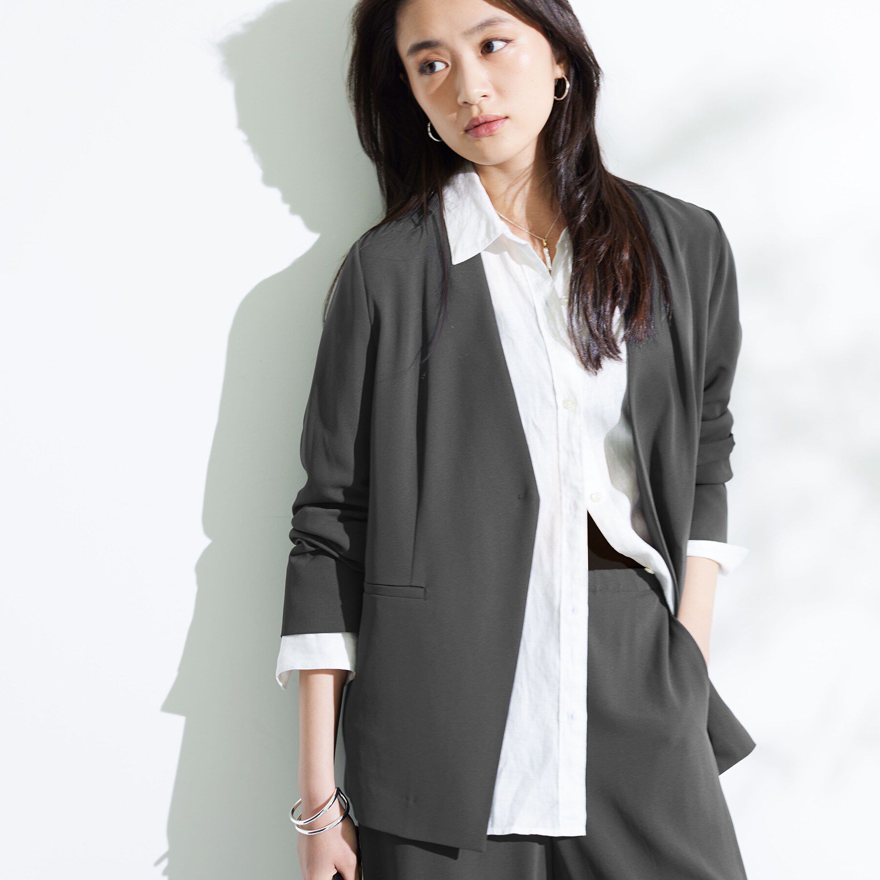 INDIVI「【さらに軽く軽快！／着る日傘】ノーカラージャケット」|ノーカラージャケット|