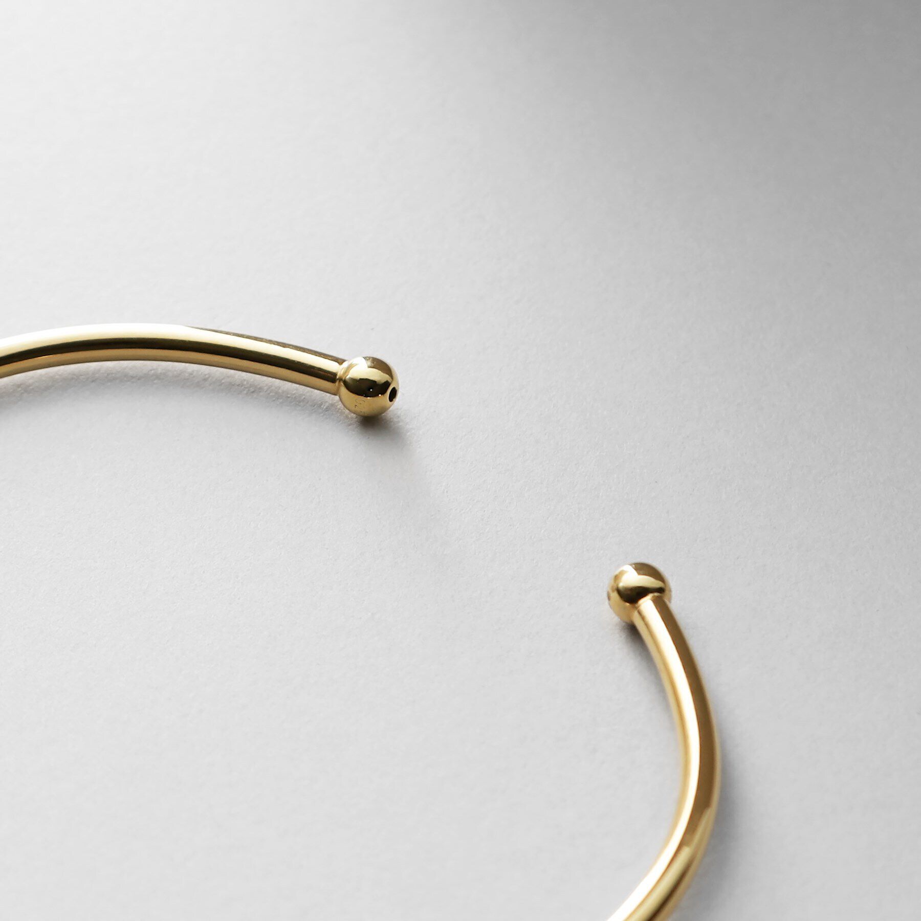 COCOSHNIK ONKITSCH「シルバー ホロウフレキシブル バングル GP」|ブレスレット・バングル|