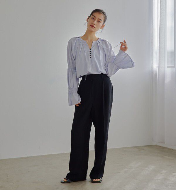 EMMEL REFINES「＜EMMEL REFINES＞EM フロントボタン ソデシャーリング ブラウス」|シャツ・ブラウス|