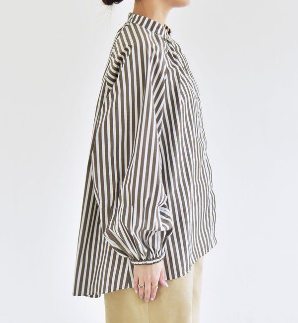 quaranciel「quaranciel:〈洗濯機可能〉REPREVE バンドカラー ギャザー パフ シャツ ブラウス」|シャツ・ブラウス|