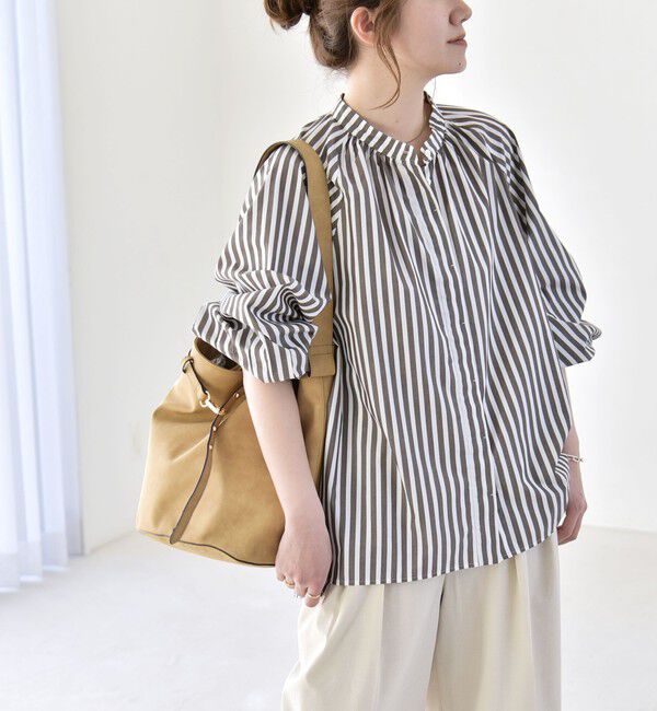 quaranciel「quaranciel:〈洗濯機可能〉REPREVE バンドカラー ギャザー パフ シャツ ブラウス」|シャツ・ブラウス|