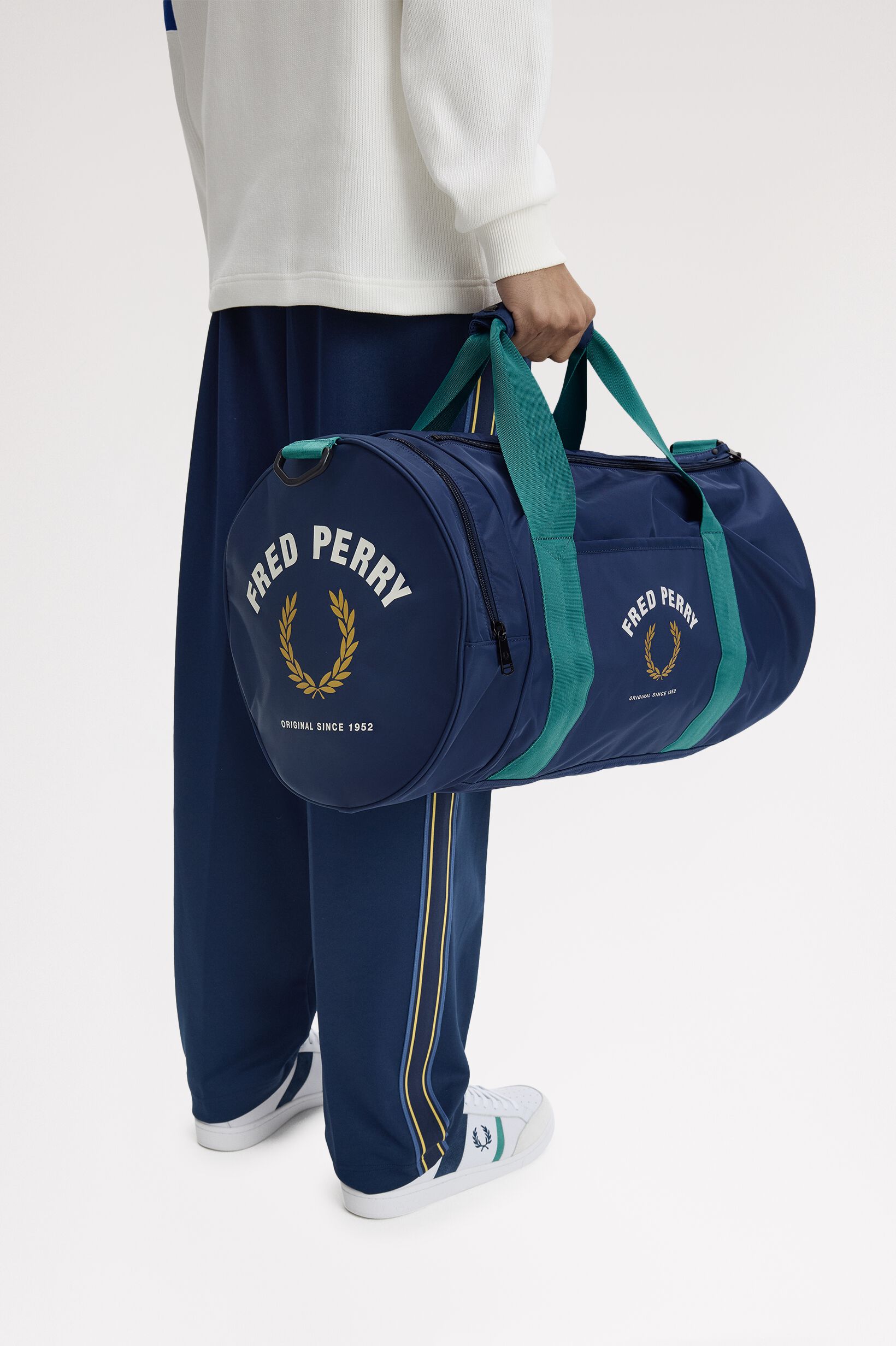 FRED PERRY 「Sports Nylon Large Barrel Bag」|ボストンバッグ|