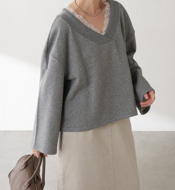  「【上品見え/小顔効果】レース付Vスウェット」|Tシャツ・カットソー|