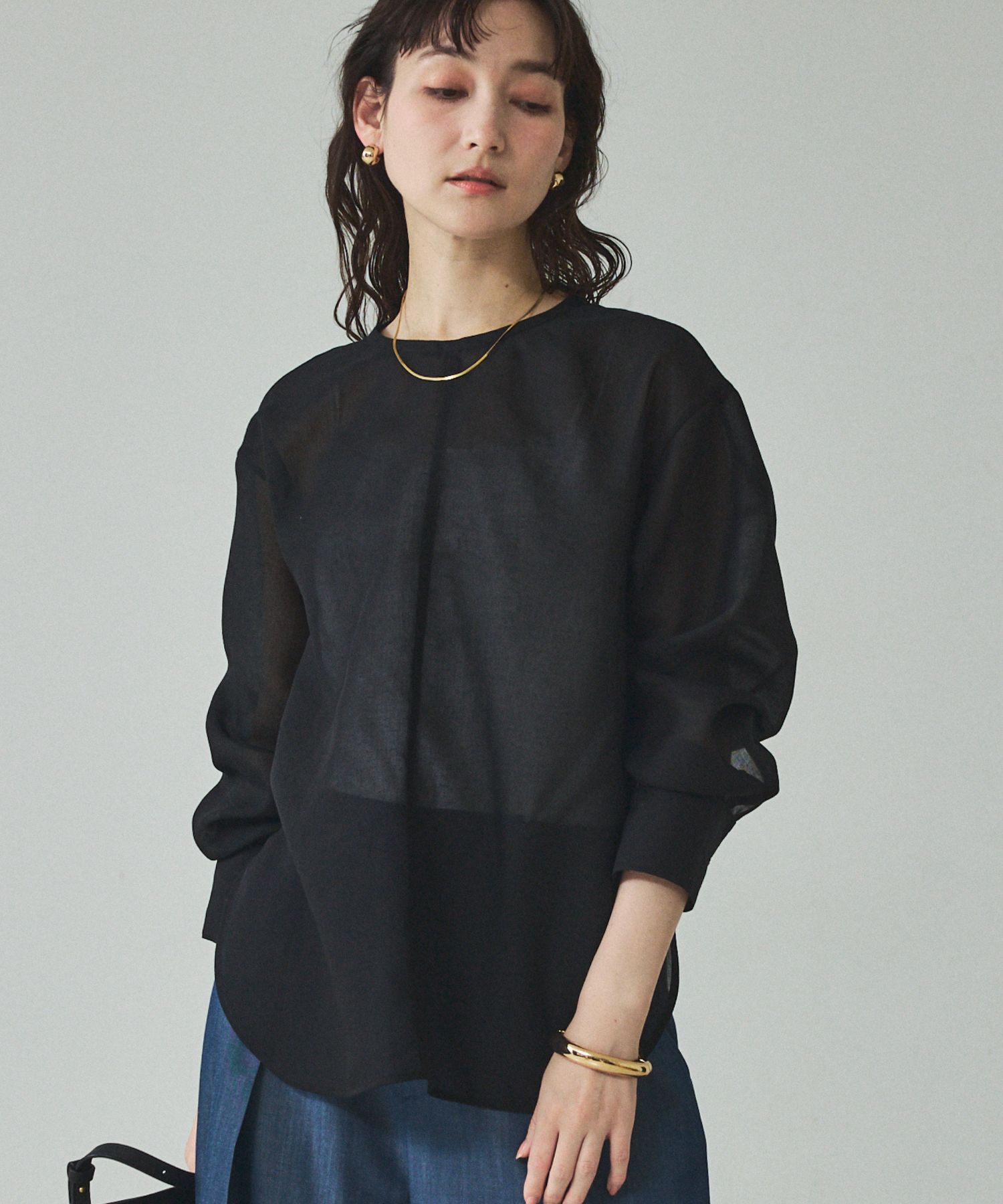 qualite「【大人の程よい透け感】シアーTブラウス」|シャツ・ブラウス|ブラック