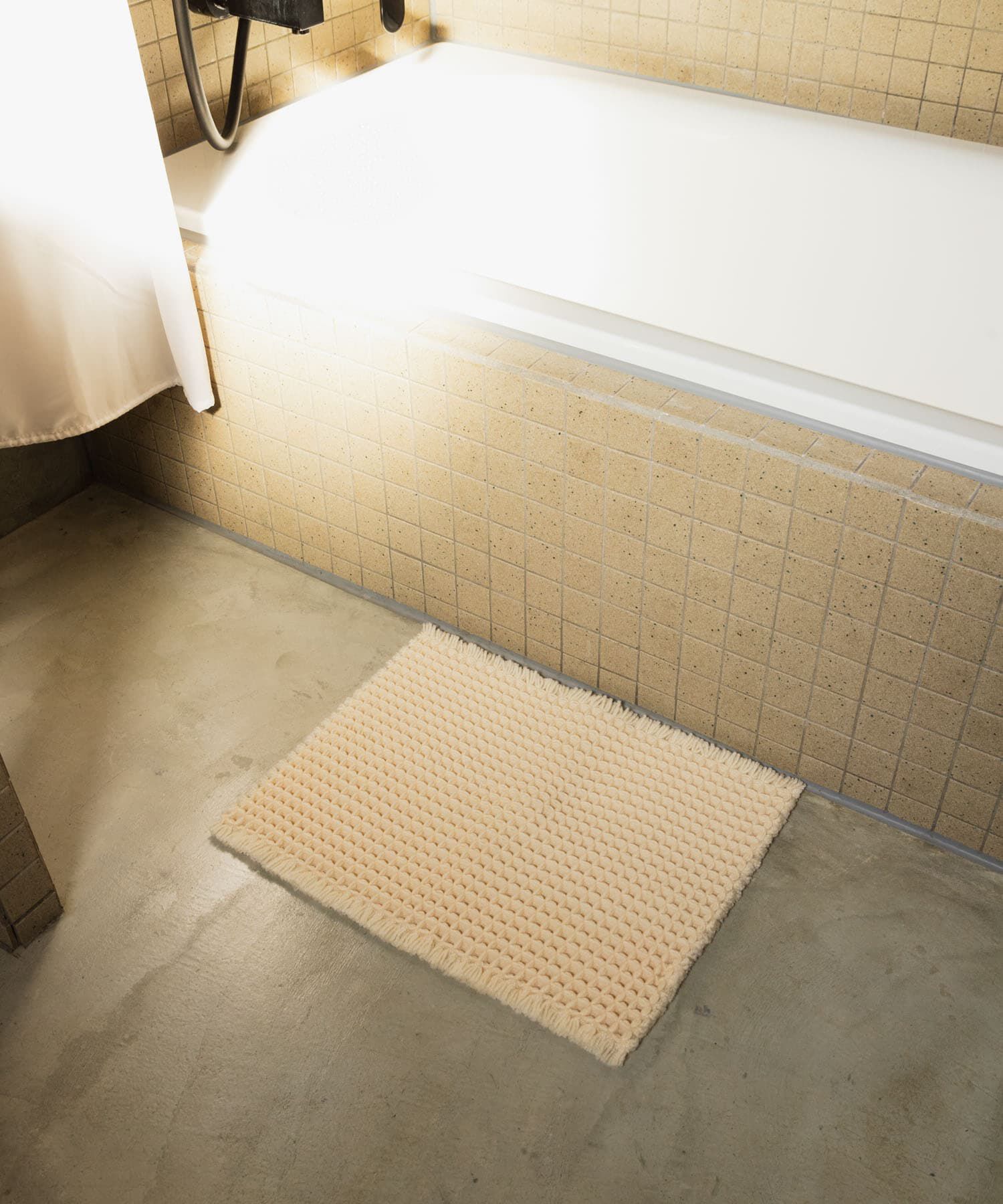 URBAN RESEARCH DOORS「『洗濯可』calmland　瞬乾ワッフルバスマット」|クッション・クッションカバー|