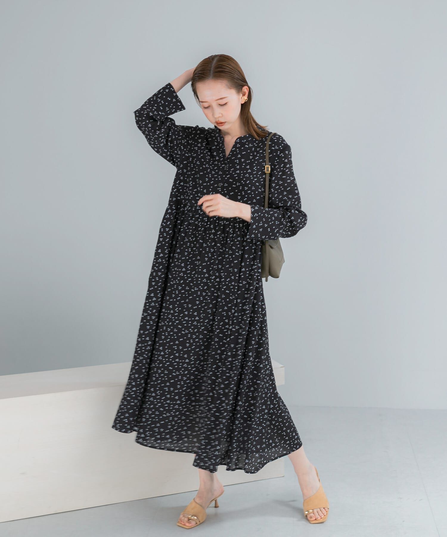 URBAN RESEARCH ROSSO「『WEB限定』ランダムドットボリュームワンピース」|ワンピース|