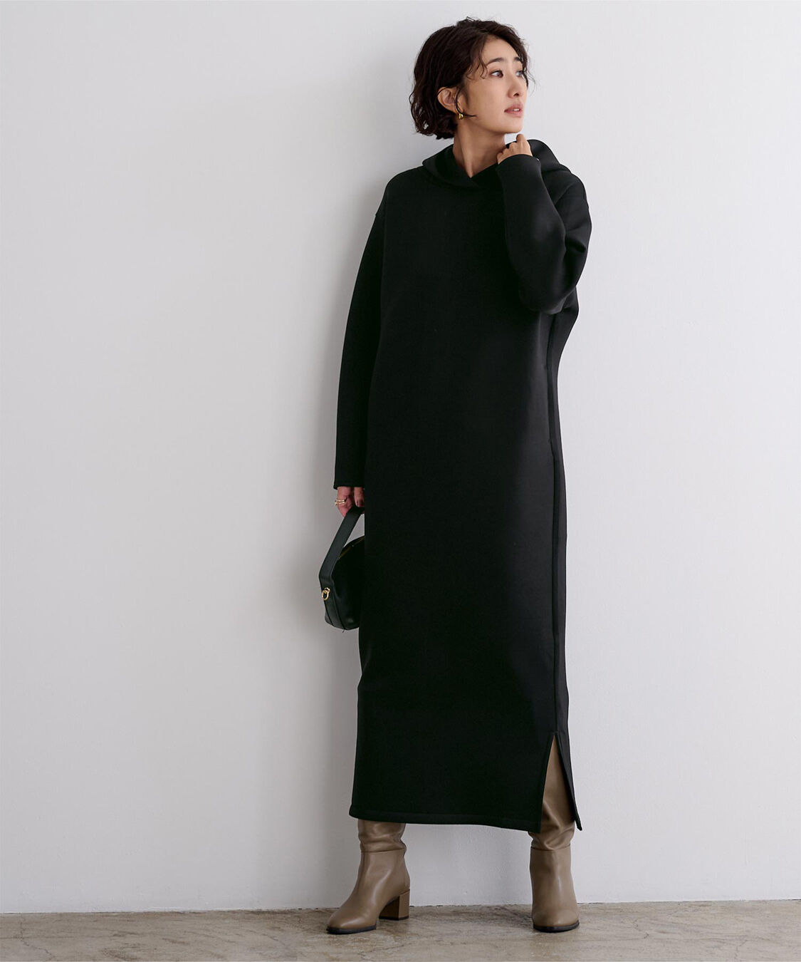 ur's「ボンディングフーディーワンピース」|ワンピース|ブラック