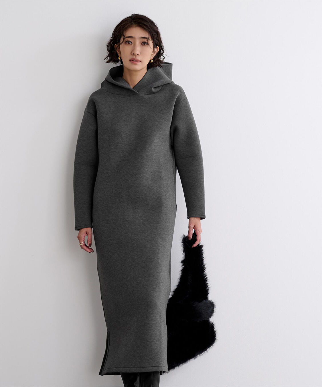 ur's「ボンディングフーディーワンピース」|ワンピース|杢チャコール