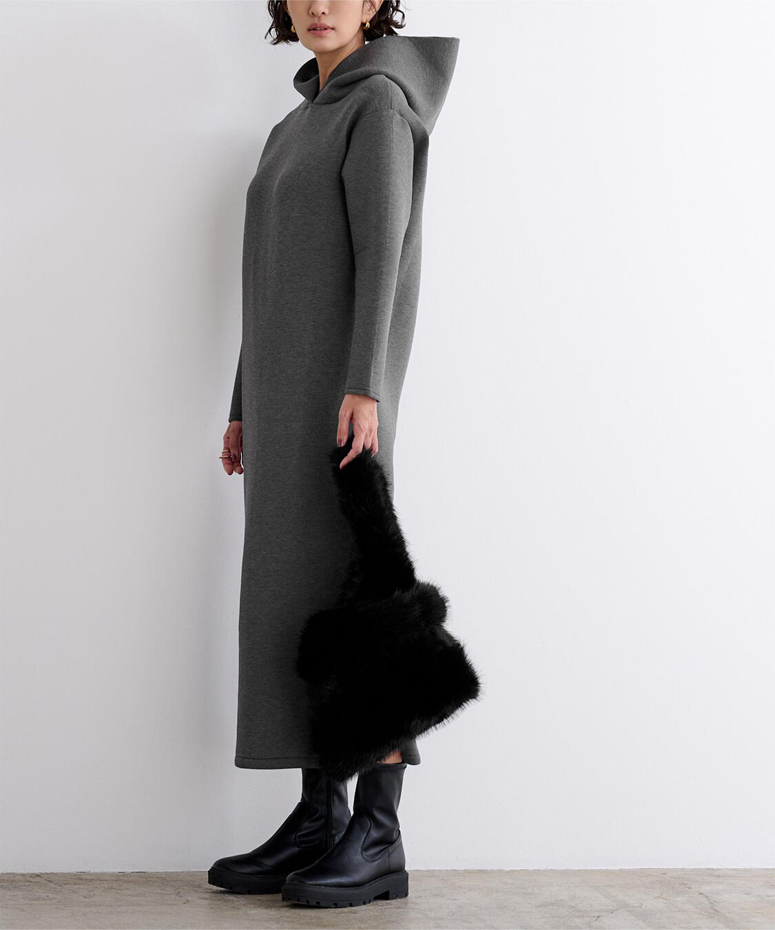 ur's「ボンディングフーディーワンピース」|ワンピース|