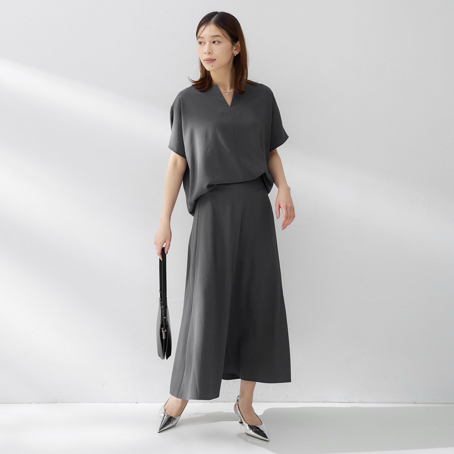 UNTITLED「【夏の名品セットアップが今年も登場！/はっ水/遮熱】リラクミスト フレアスカート」|スカート|