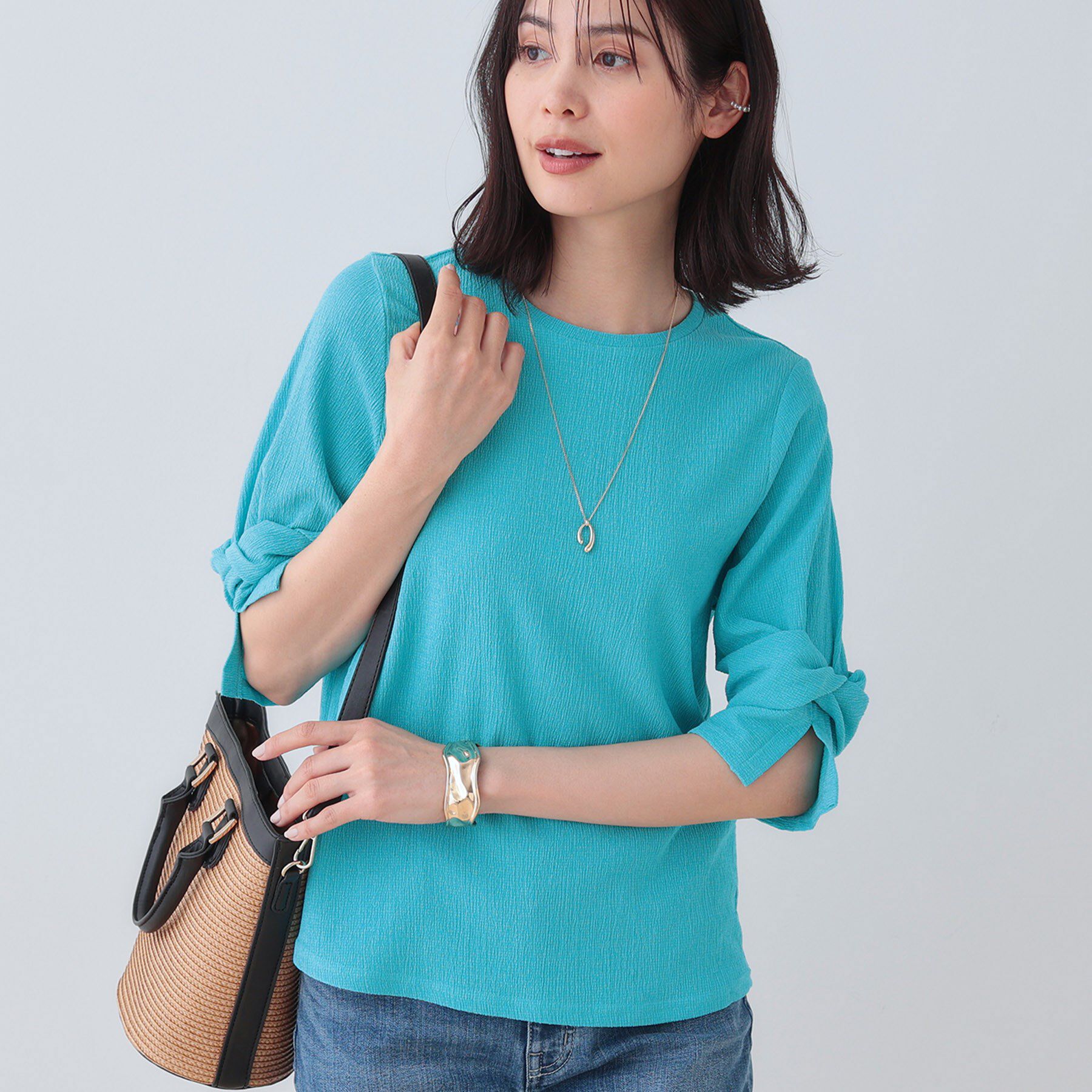 INDIVI「【洗える／吸水速乾／UVケア】ねじりデザイン袖カットソー」|Tシャツ・カットソー|ブルーグリーン(09