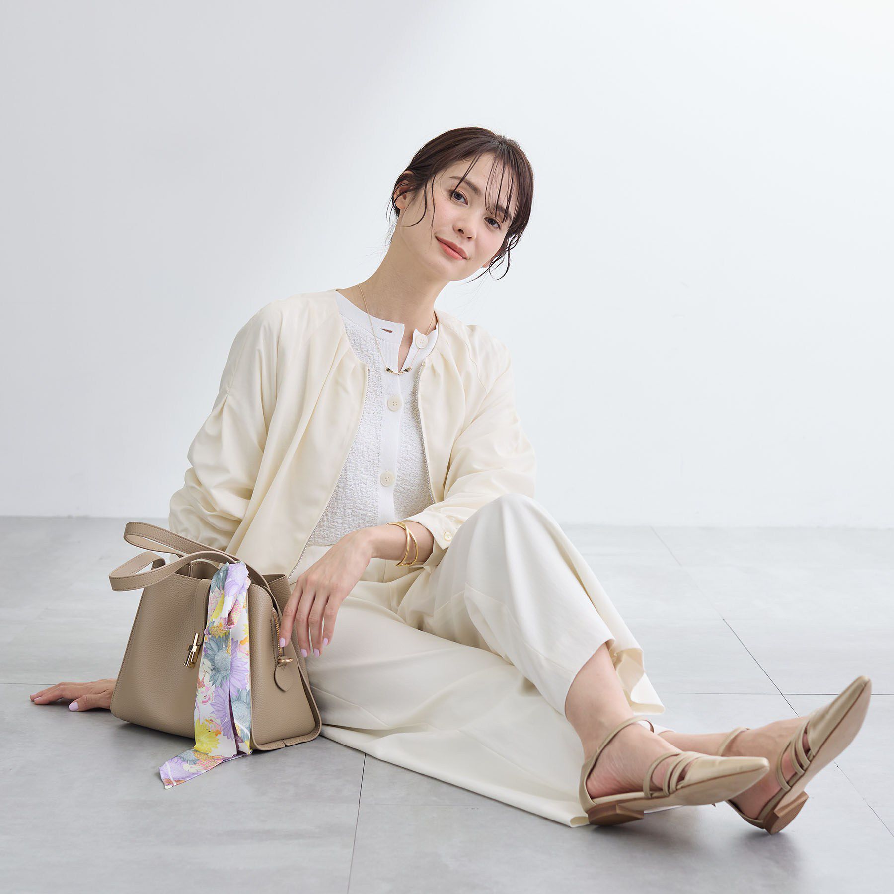 INDIVI「【洗える／大人シアー】エアリー バルーンブルゾン」|ブルゾン・スタジャン|