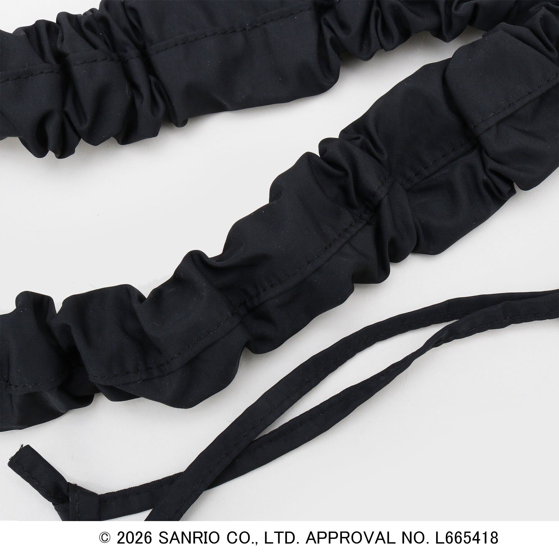 OPAQUE.CLIP「◆【ハローキティ】フェイス型2WAYキラキラフラットポーチ」|ポーチ|